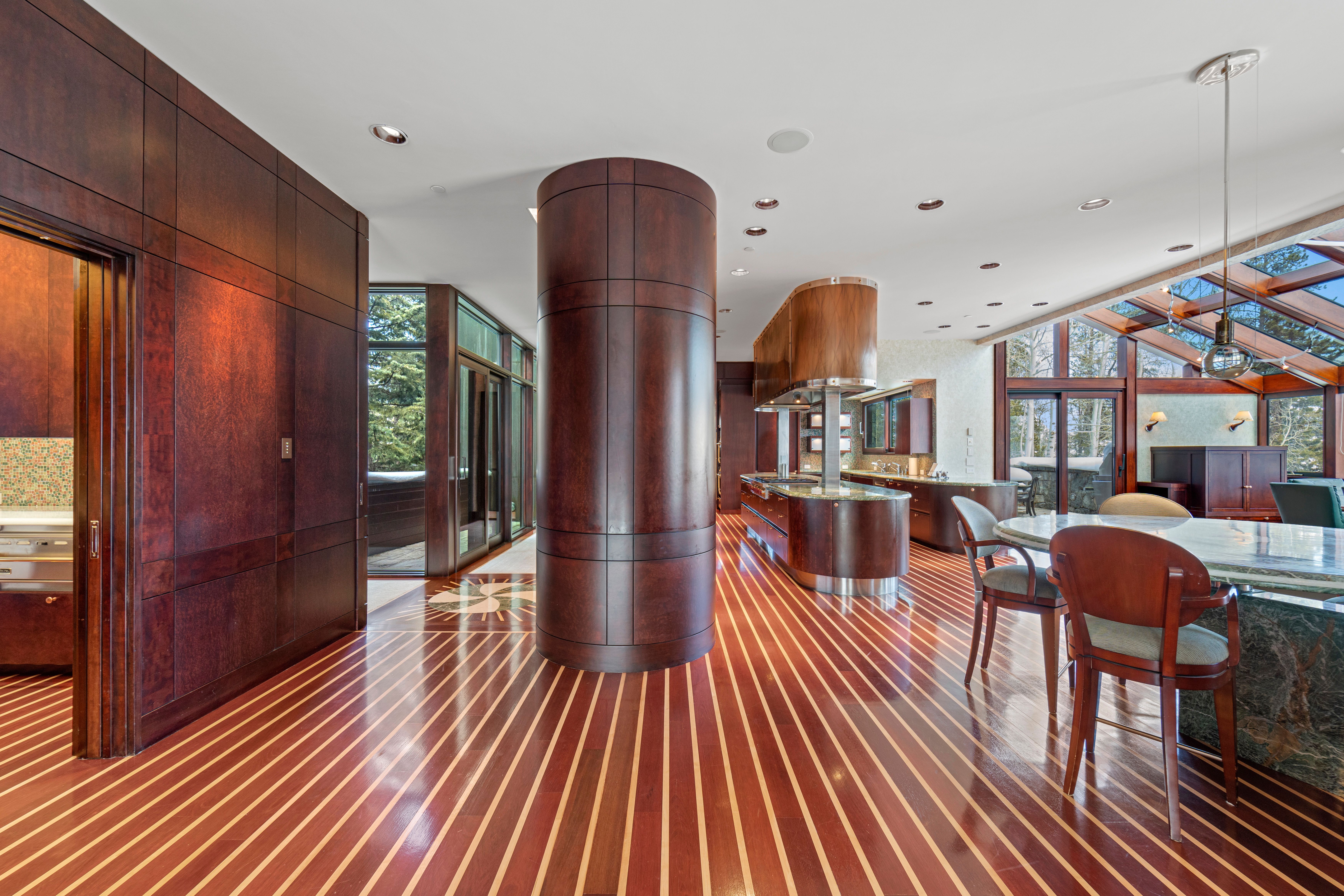 2400/1683  Casteel Creek Rd 