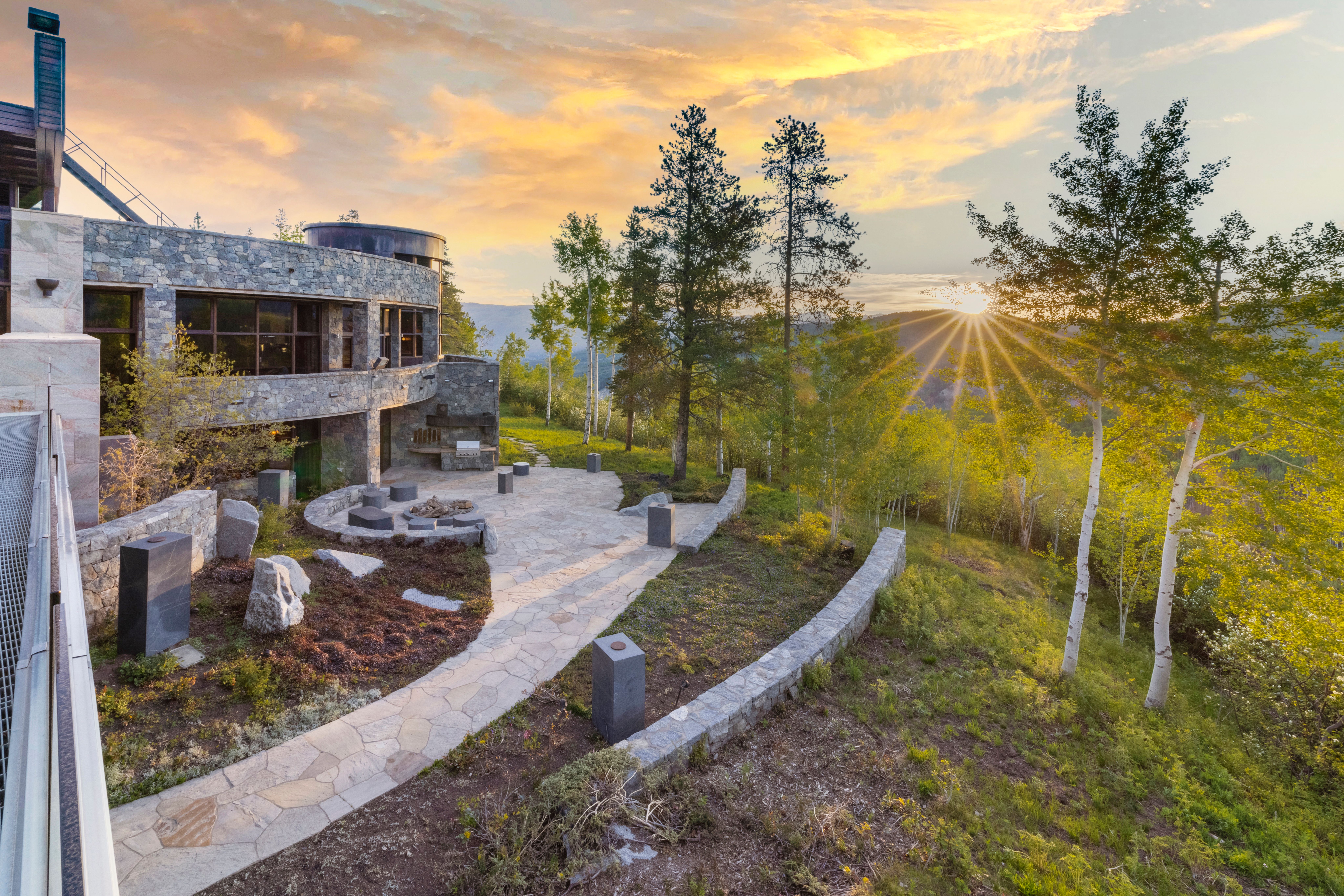 2400/1683  Casteel Creek Rd 