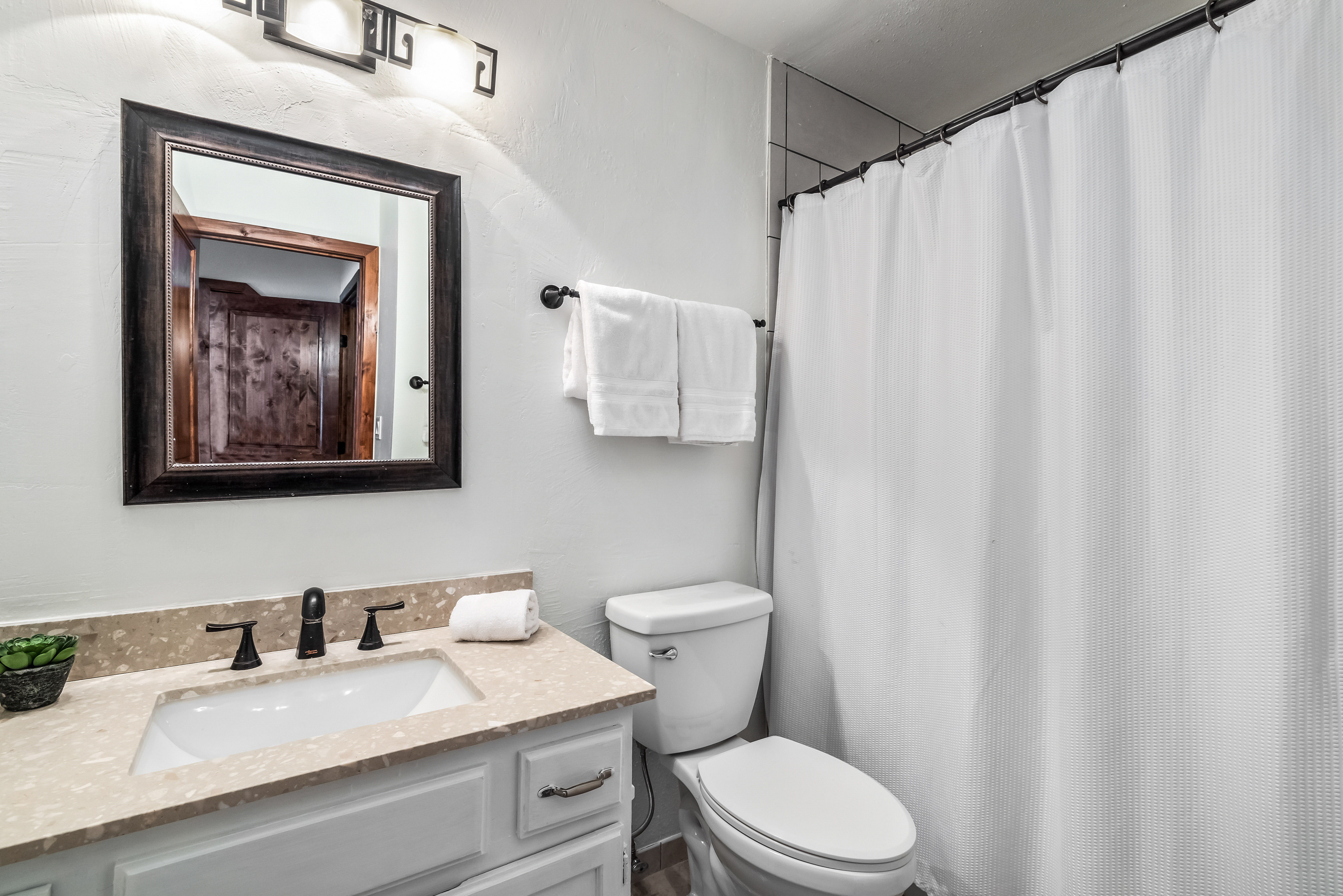 2447 Chamonix Lane #11C 