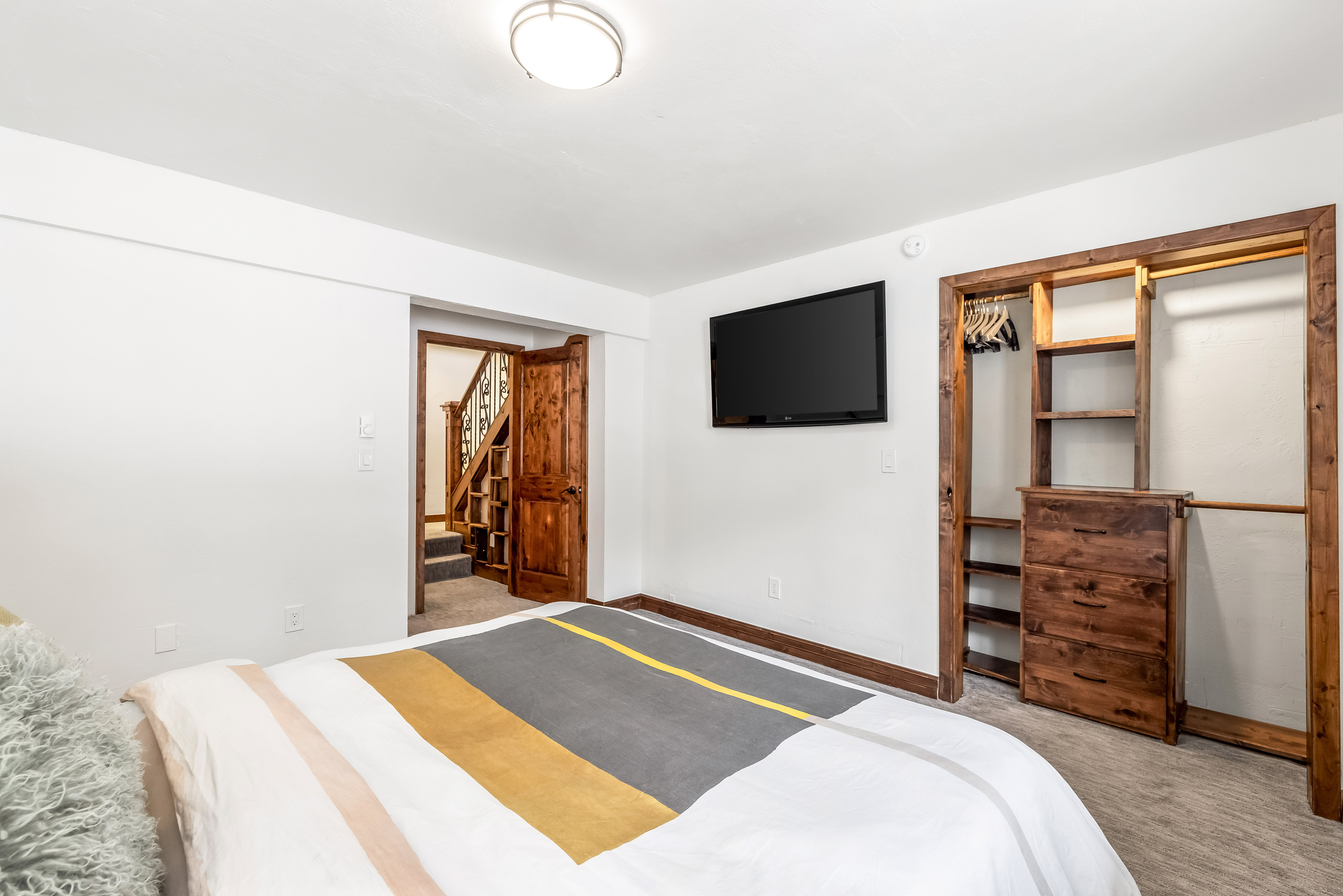 2447 Chamonix Lane #11C 
