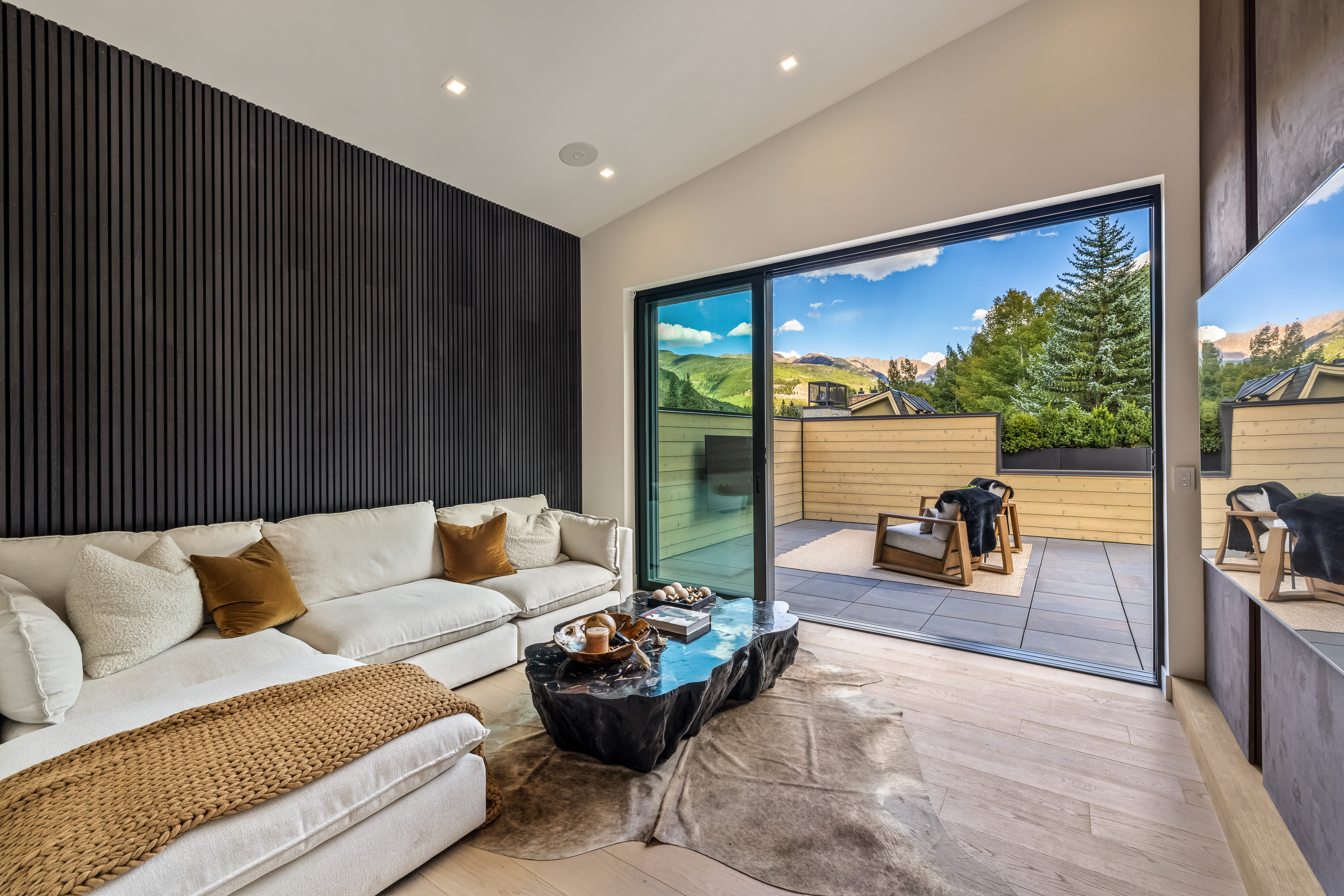 1487 Vail Valley Drive 