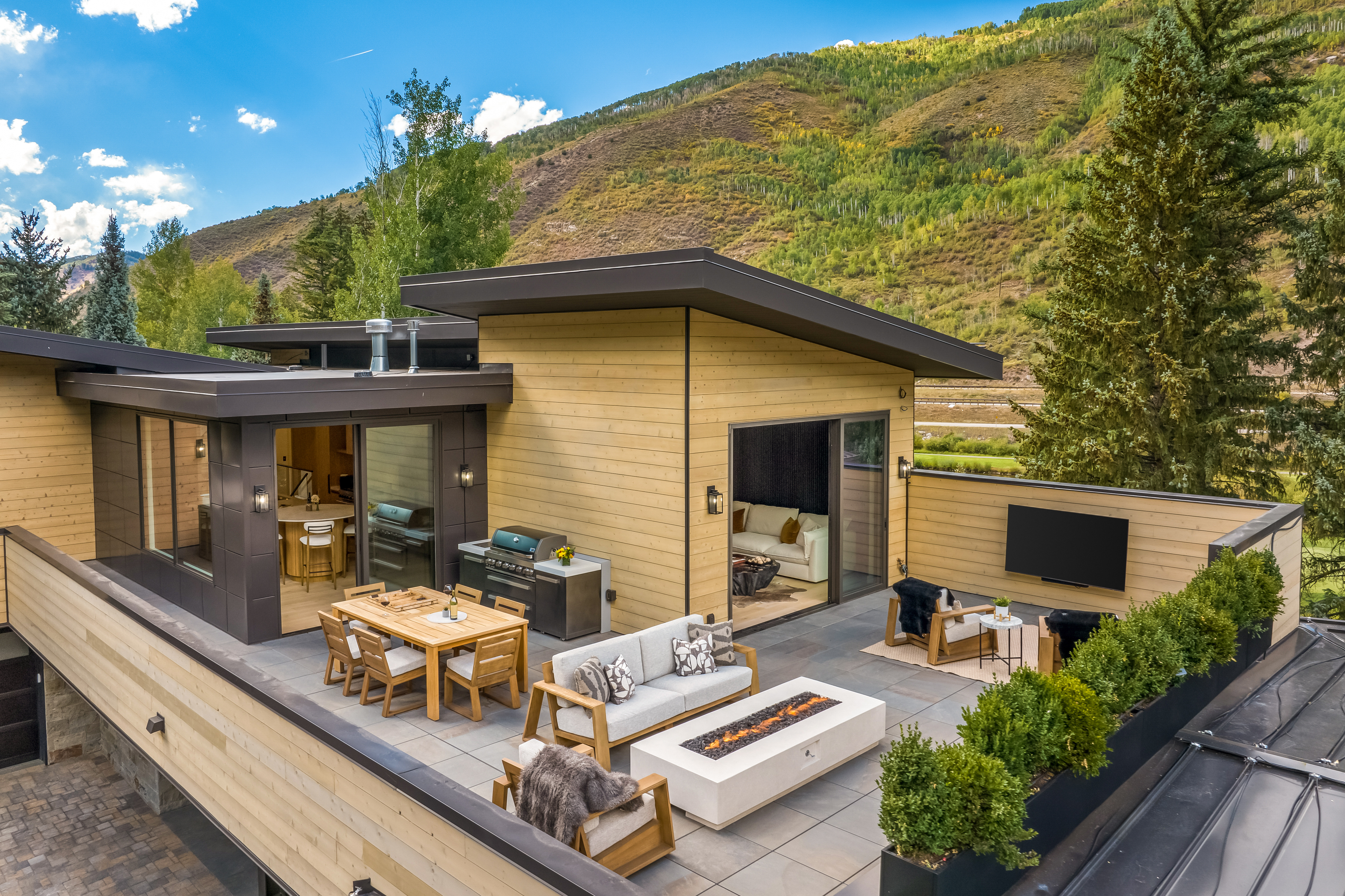 1487 Vail Valley Drive 