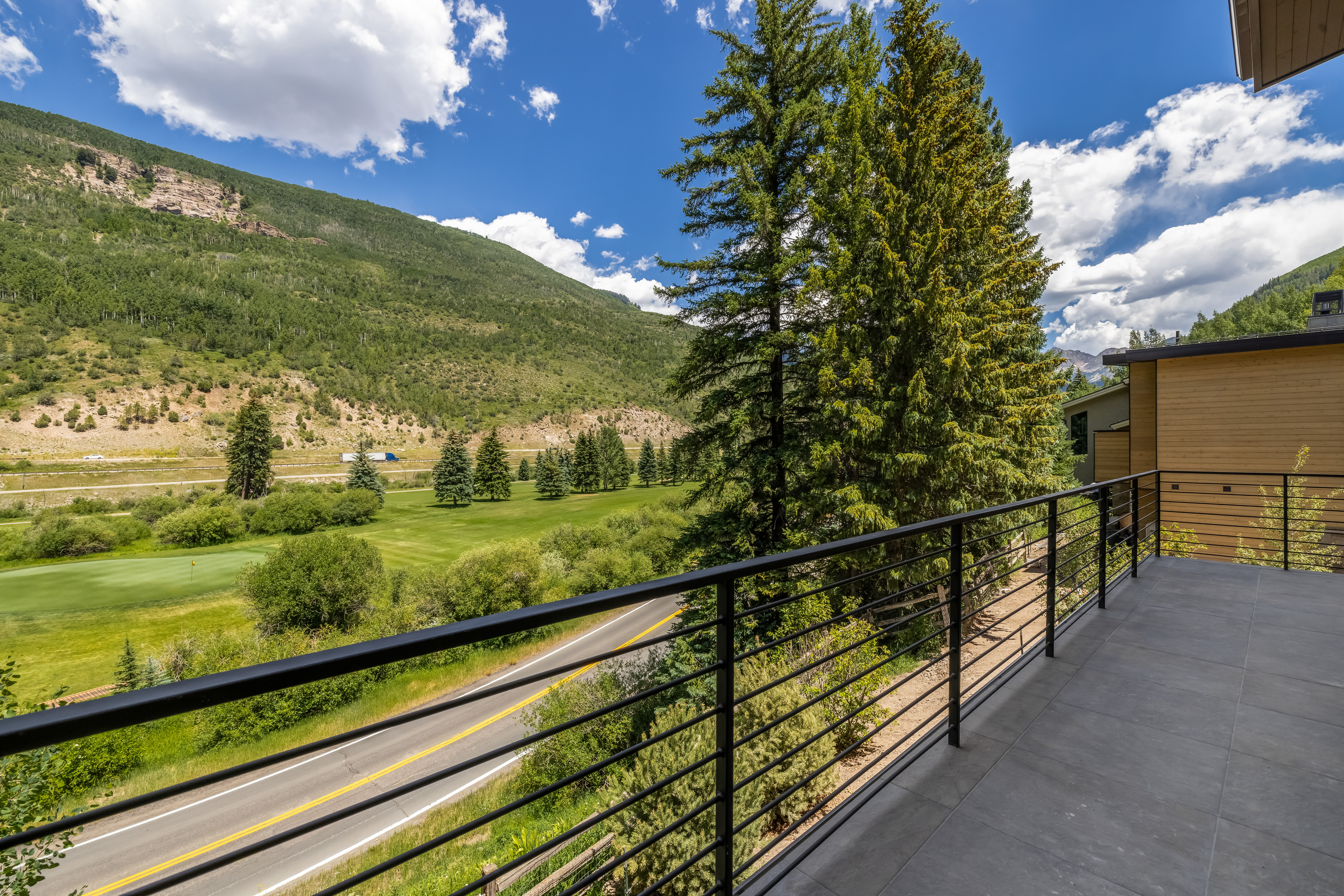 1487 Vail Valley Drive 