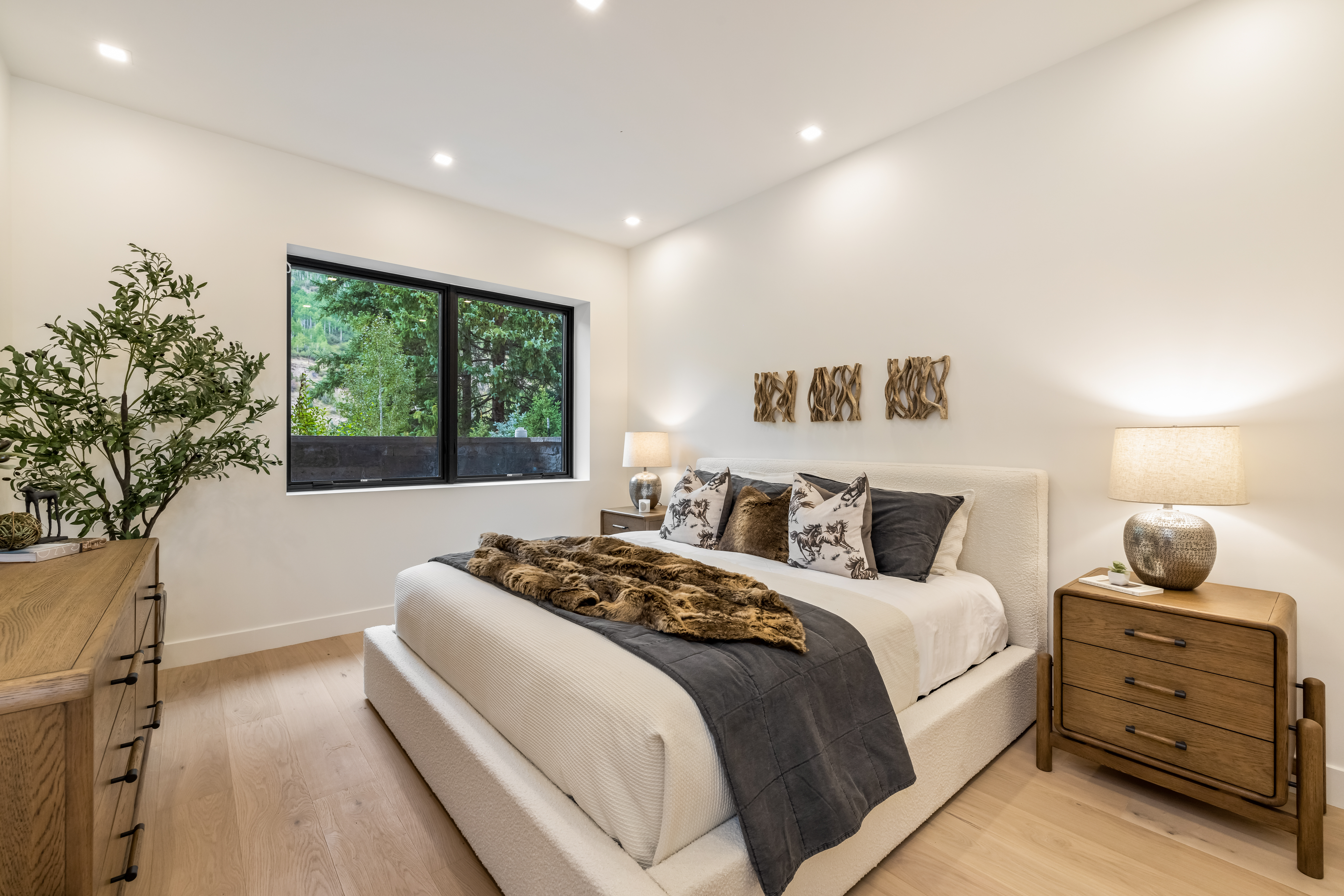 1487 Vail Valley Drive 