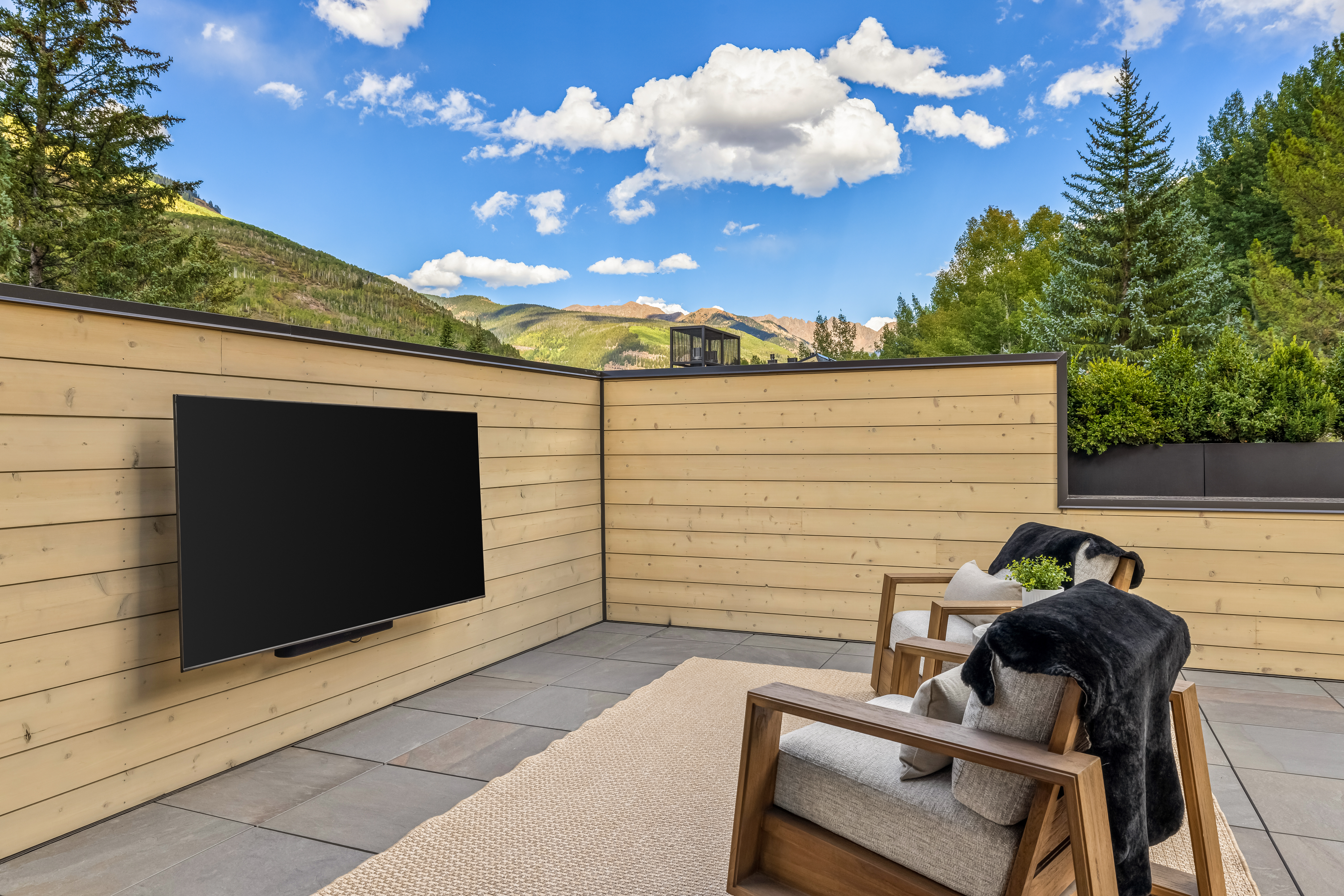 1487 Vail Valley Drive 