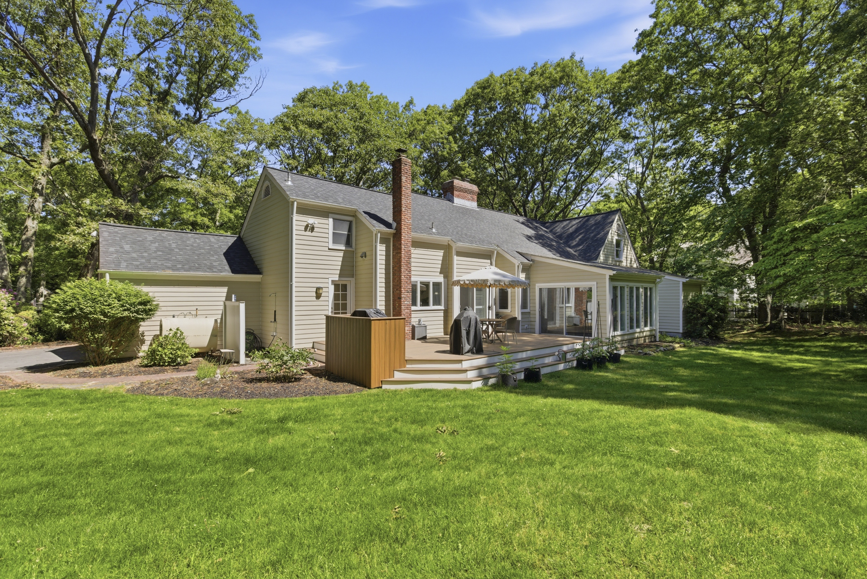 4 Waterview Lane