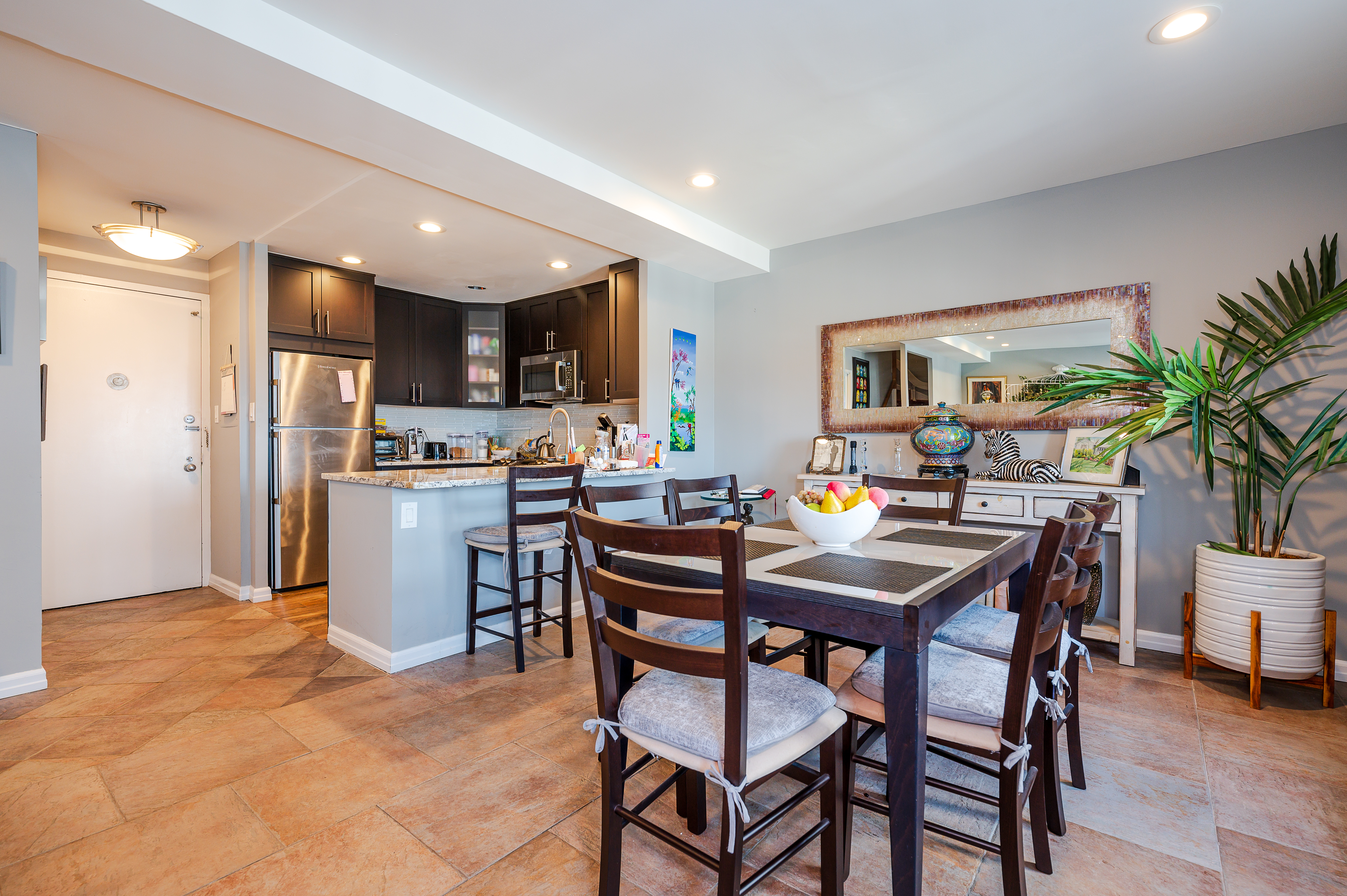 100 W Broadway Unit# 7Jj