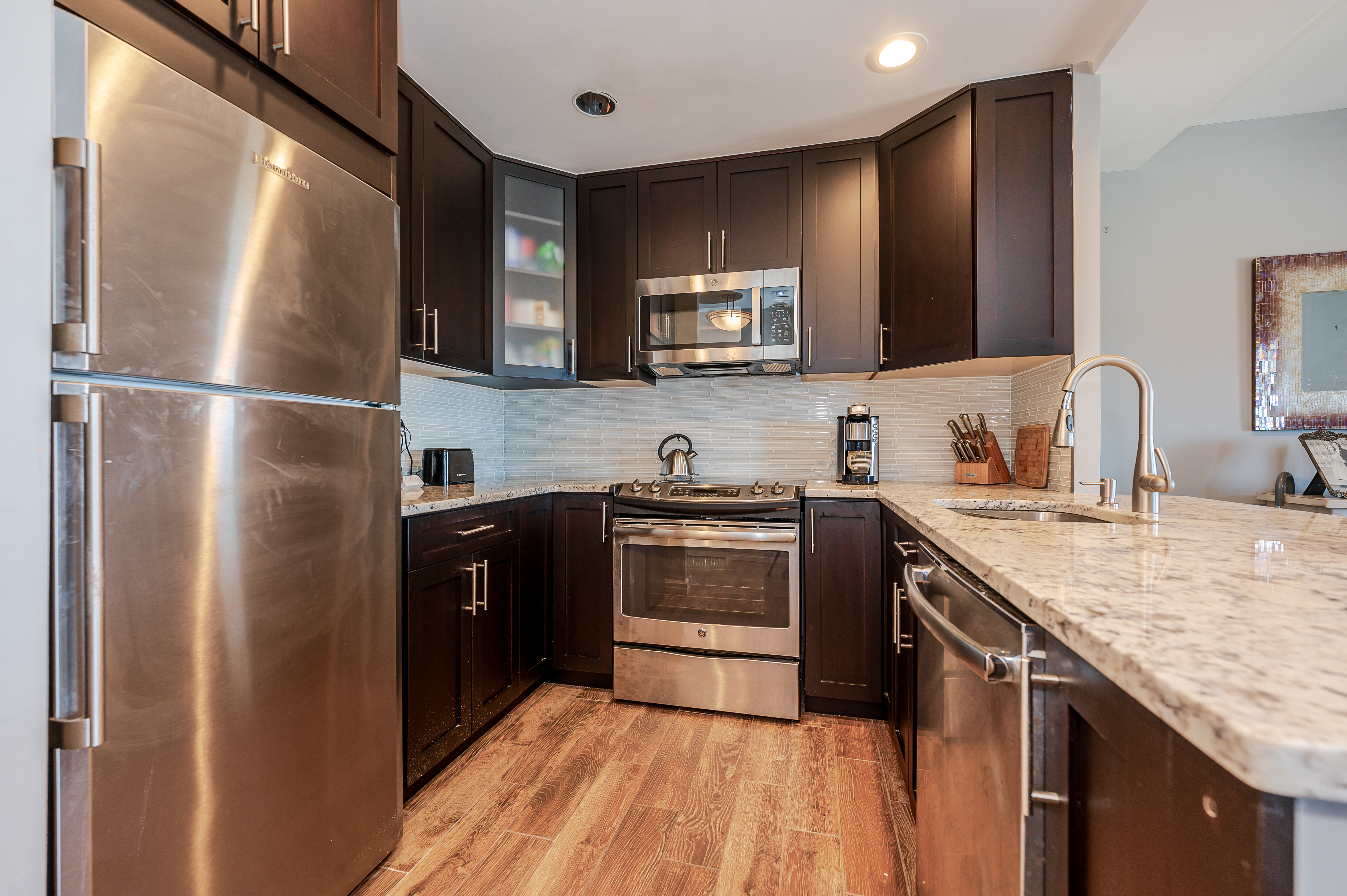 100 W Broadway Unit# 7Jj