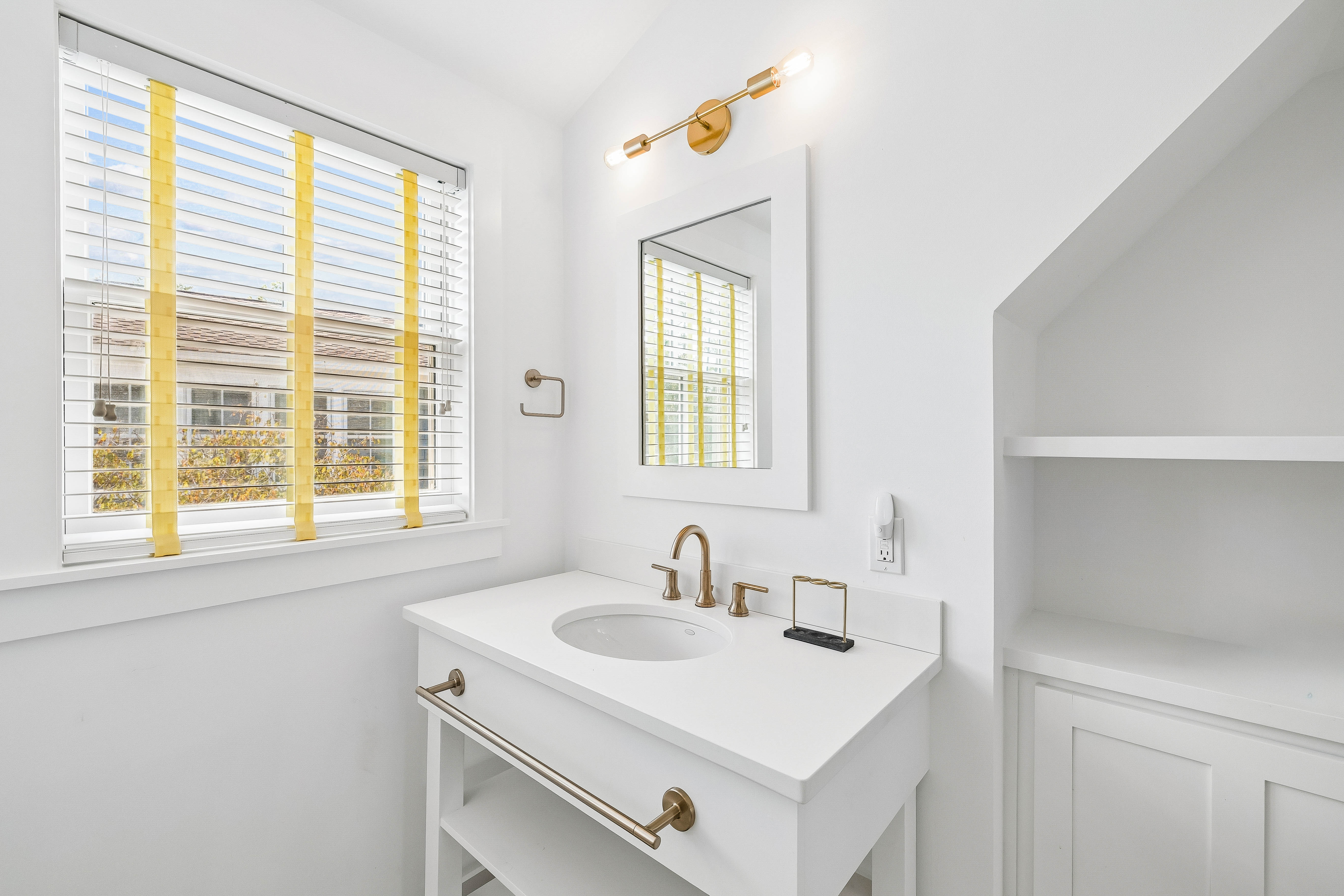 273 Salt Box Lane 
