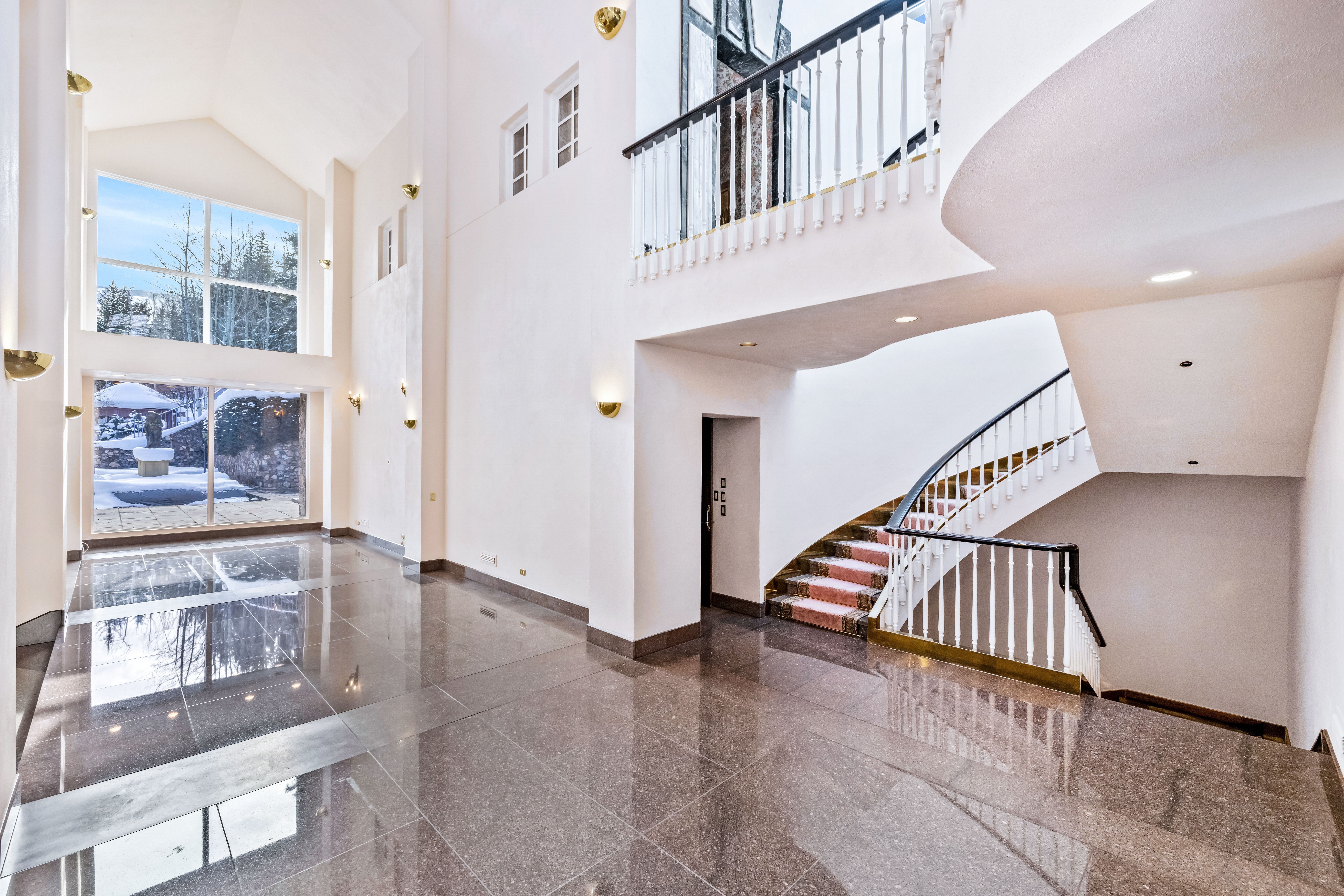 181 S. Fairway Dr. 