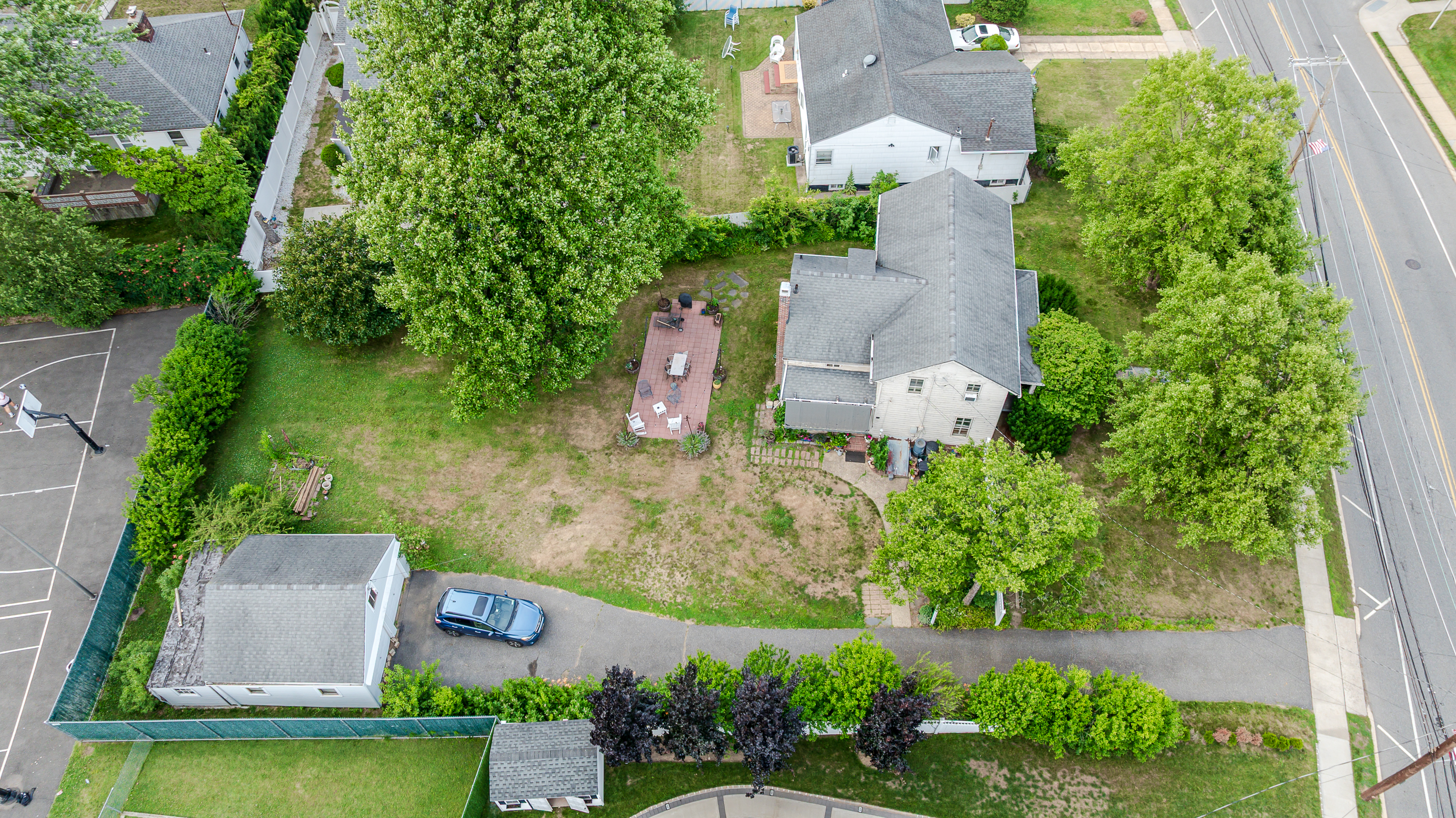 49 Hempstead Avenue