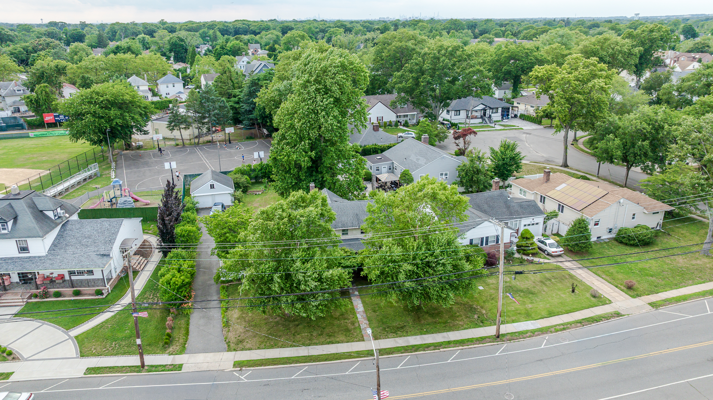 49 Hempstead Avenue