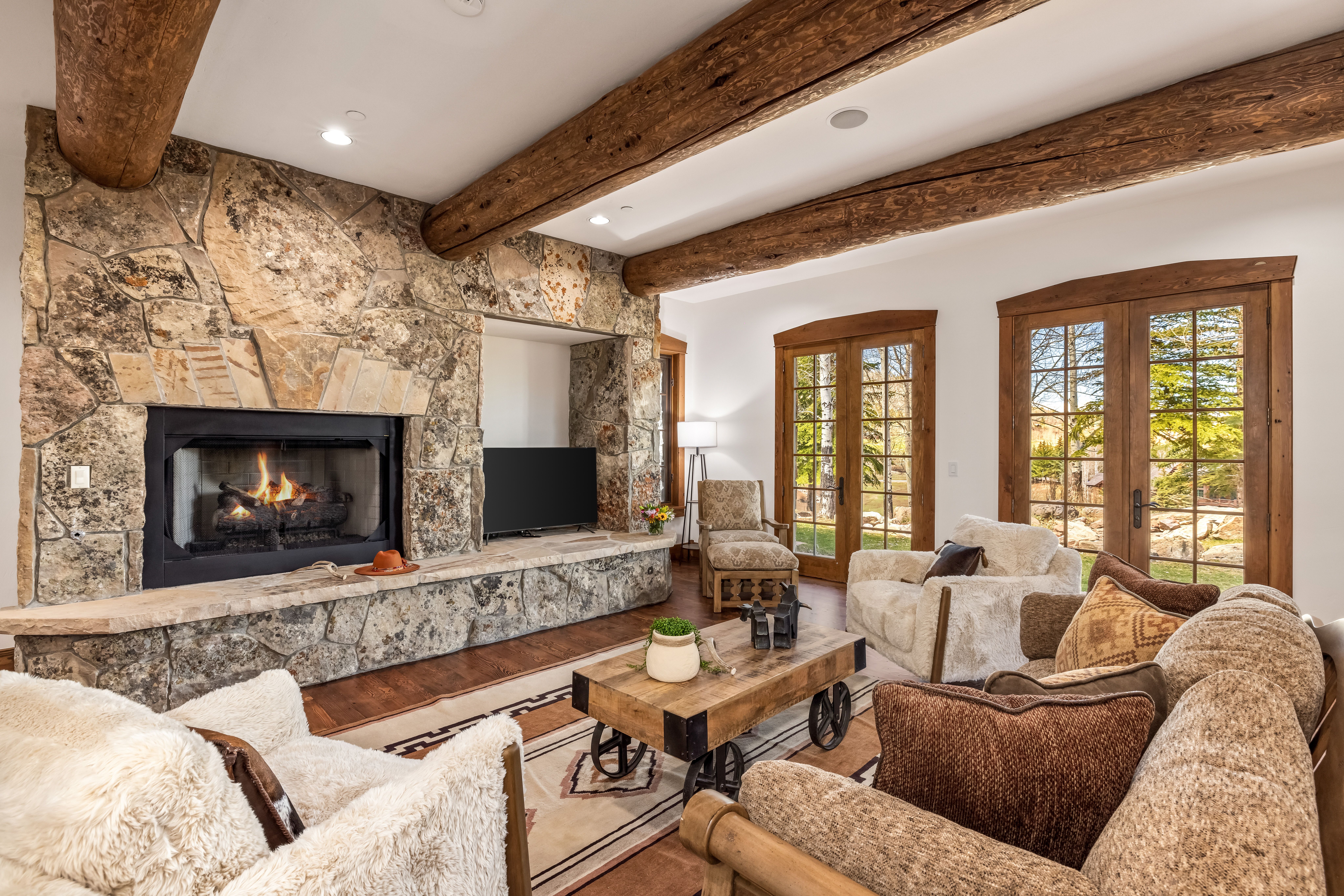 37 Aspen Meadows Road 