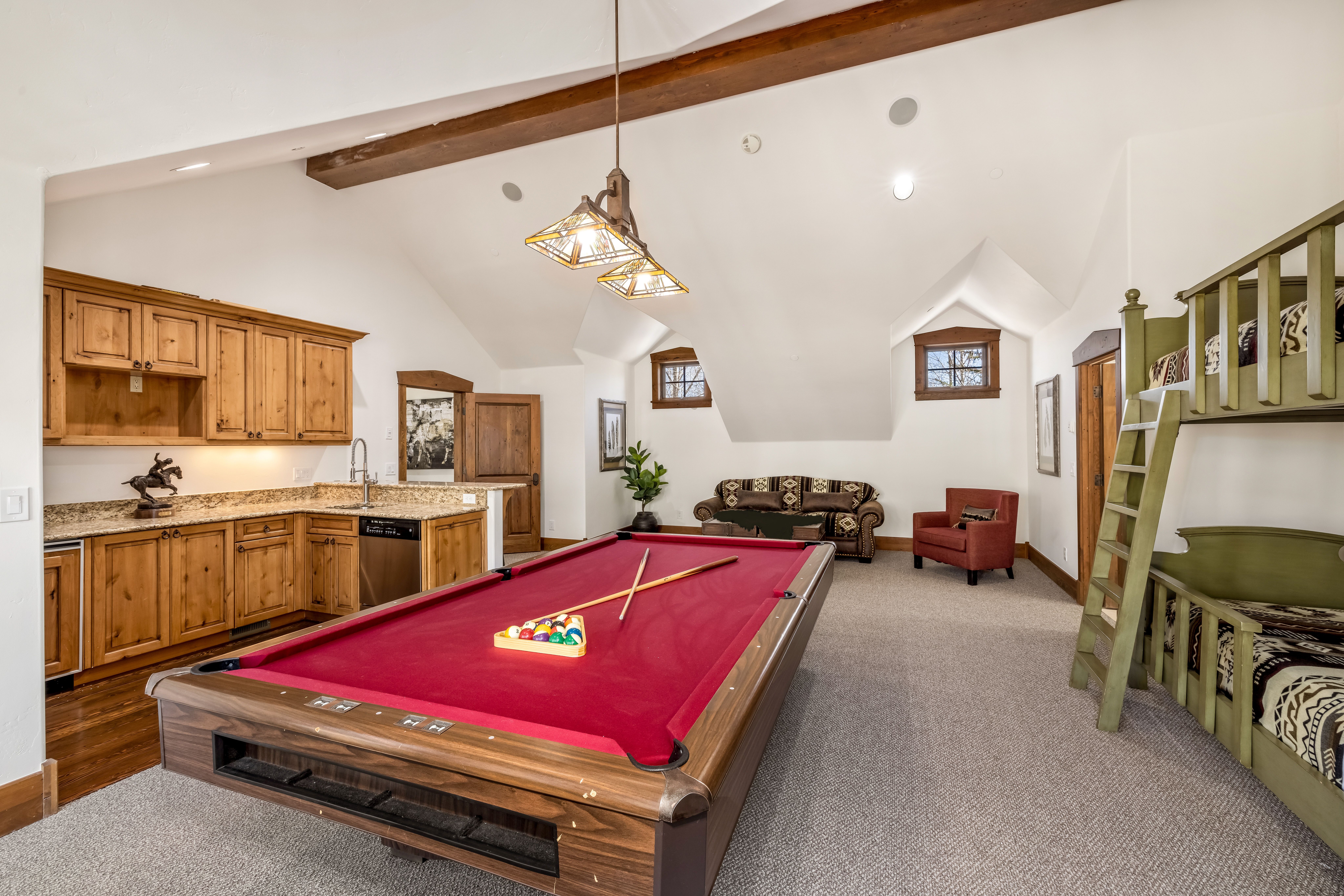 37 Aspen Meadows Road 