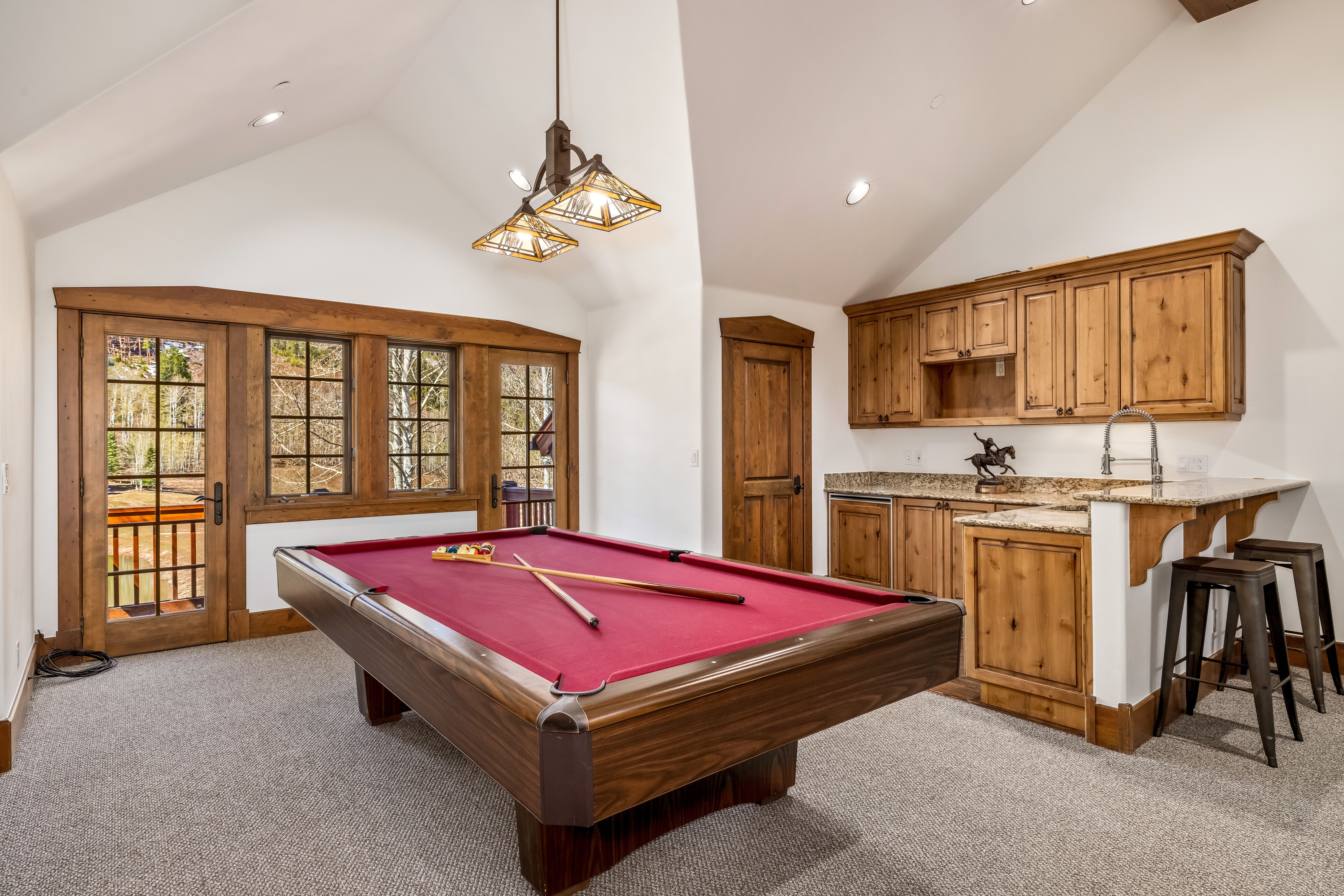 37 Aspen Meadows Road 