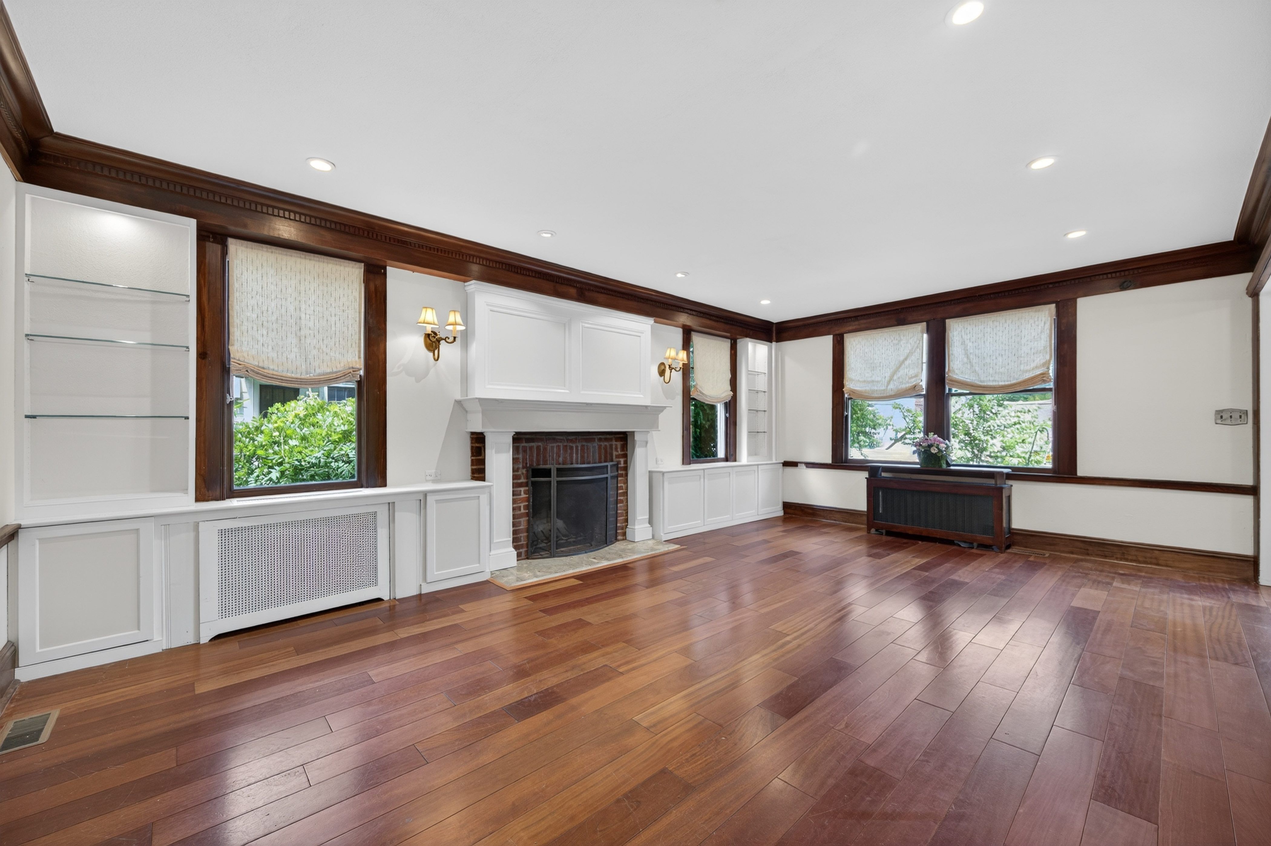 90 Mackey Avenue 