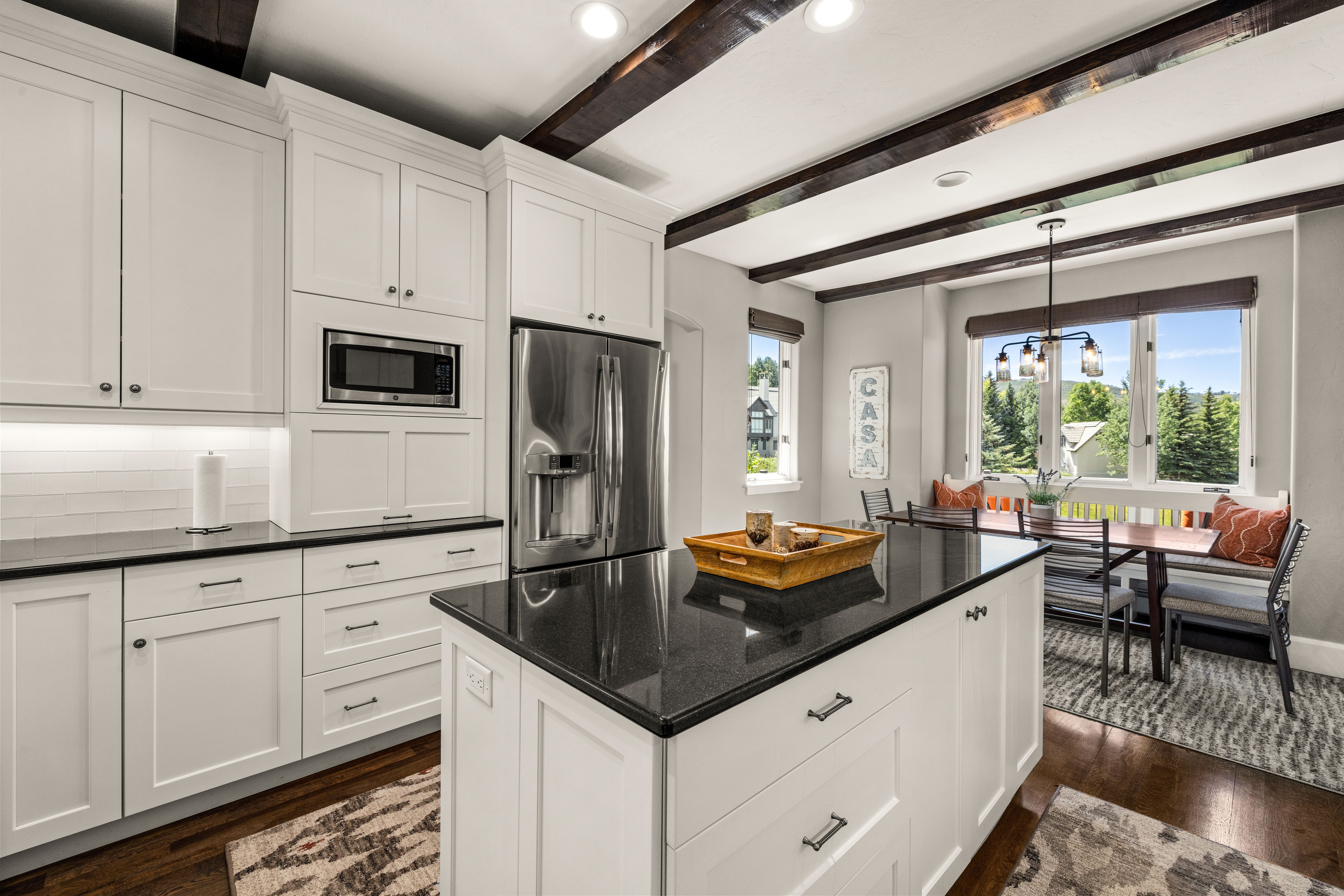 447 Kensington Dr 