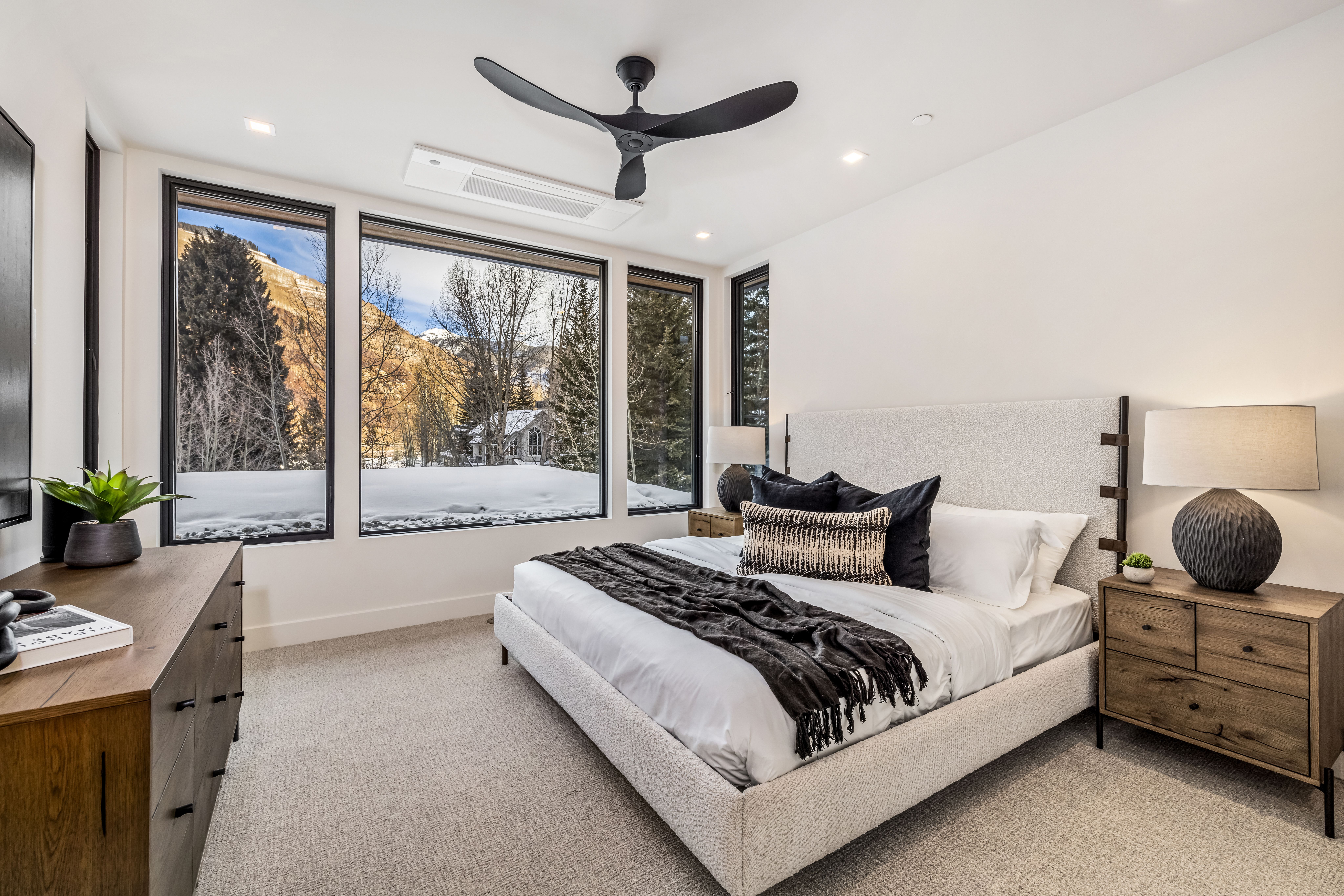 1785 Sunburst Drive 