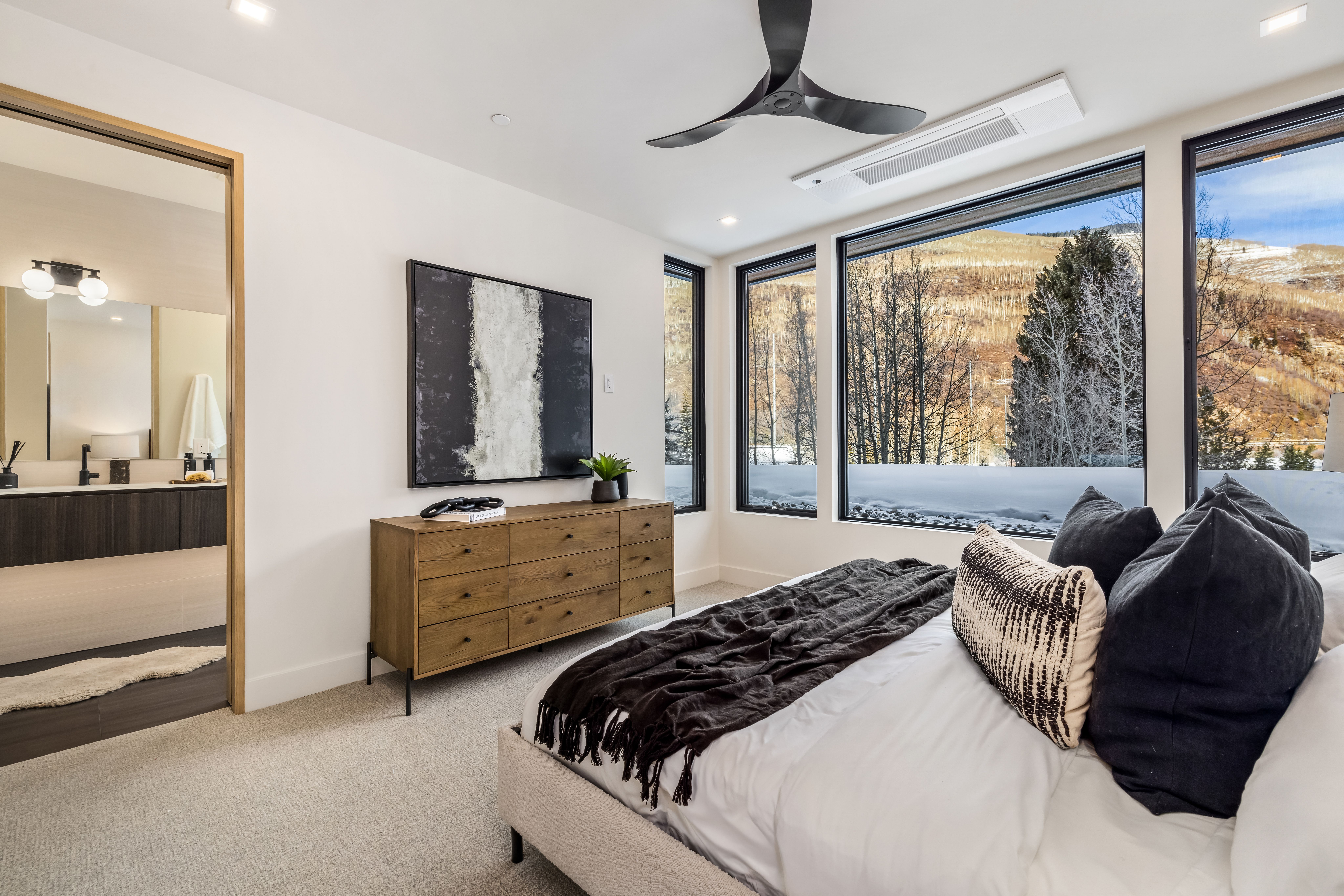 1785 Sunburst Drive 