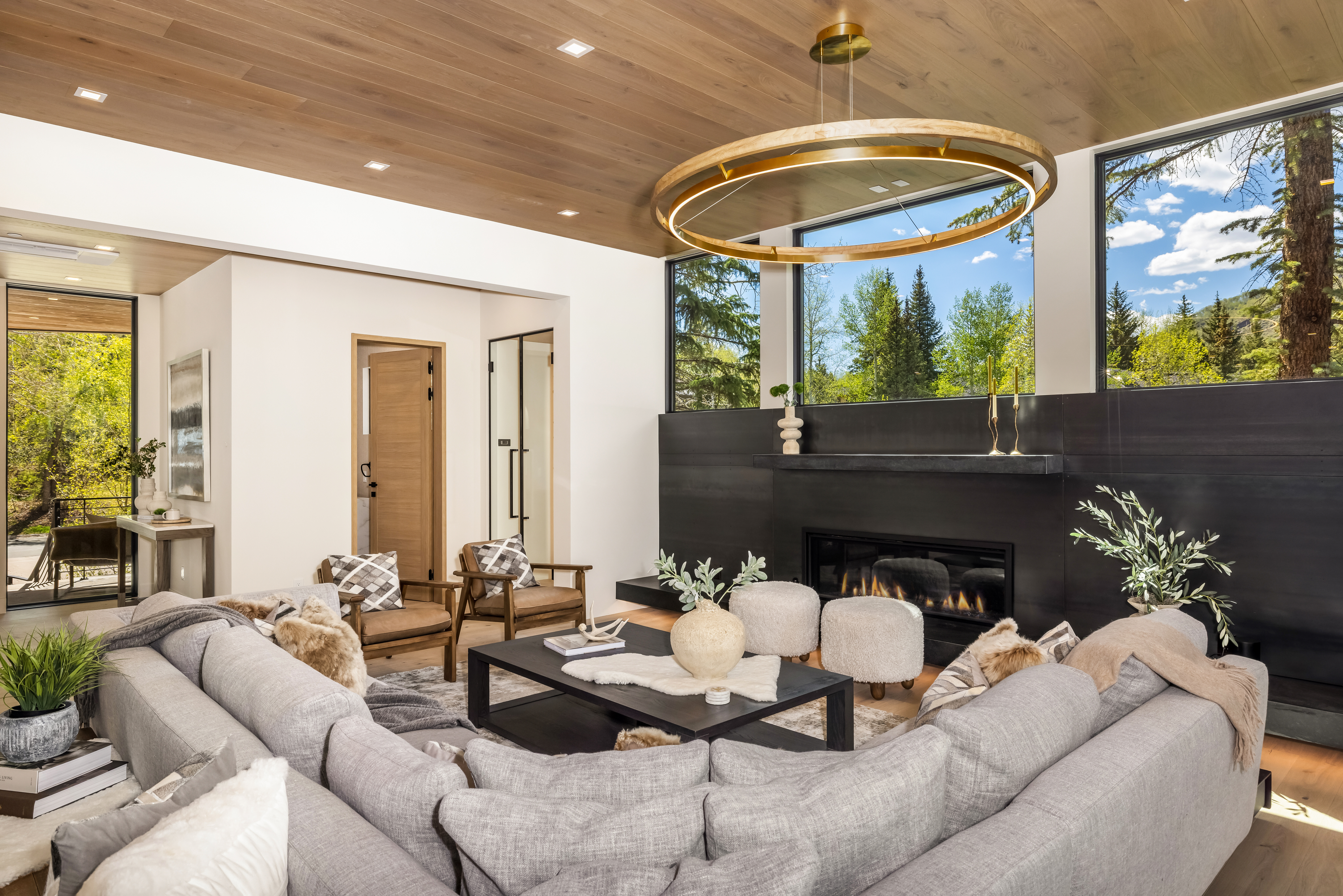 1785 Sunburst Drive 