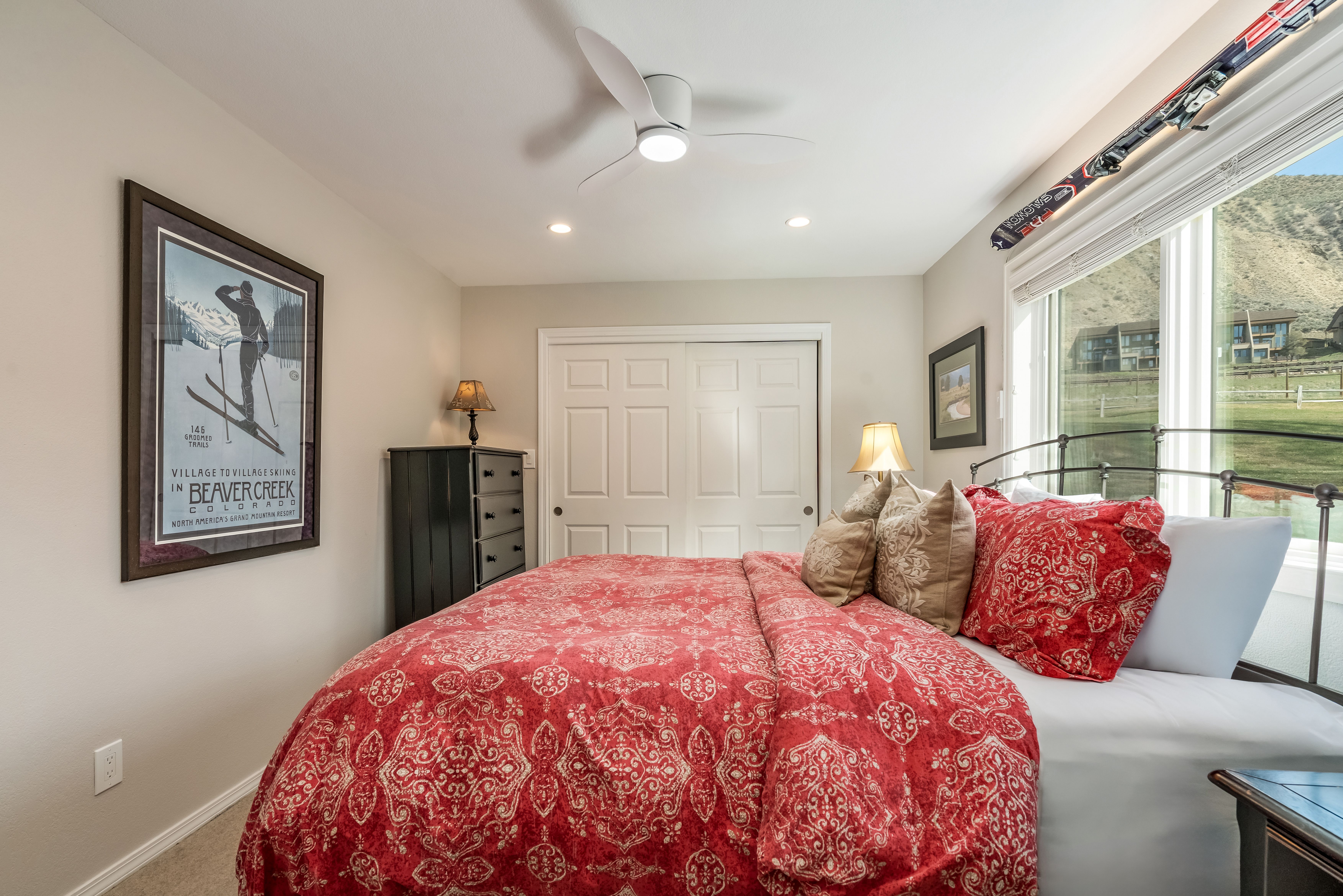 440 W Beaver Creek Boulevard 