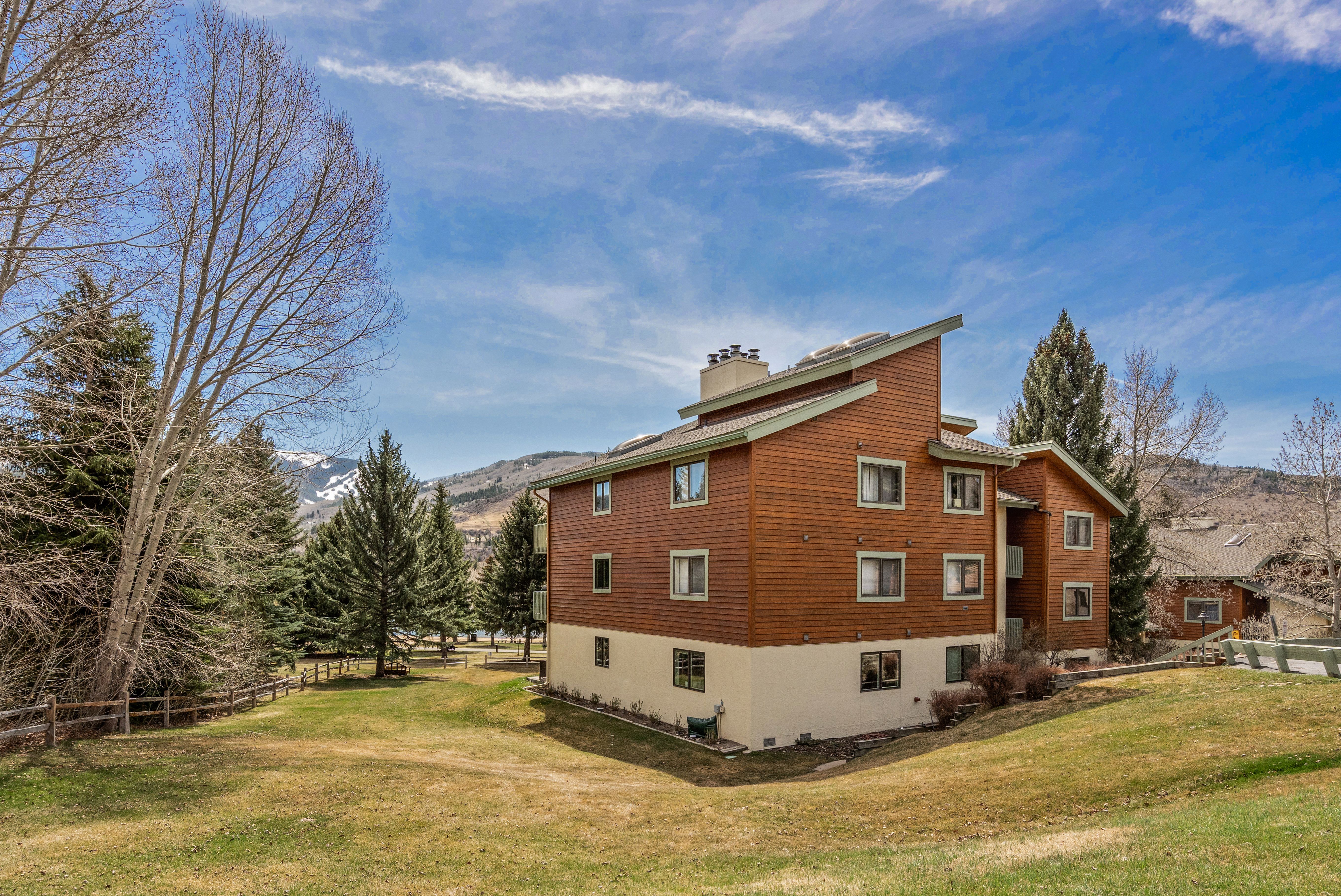 440 W Beaver Creek Boulevard 