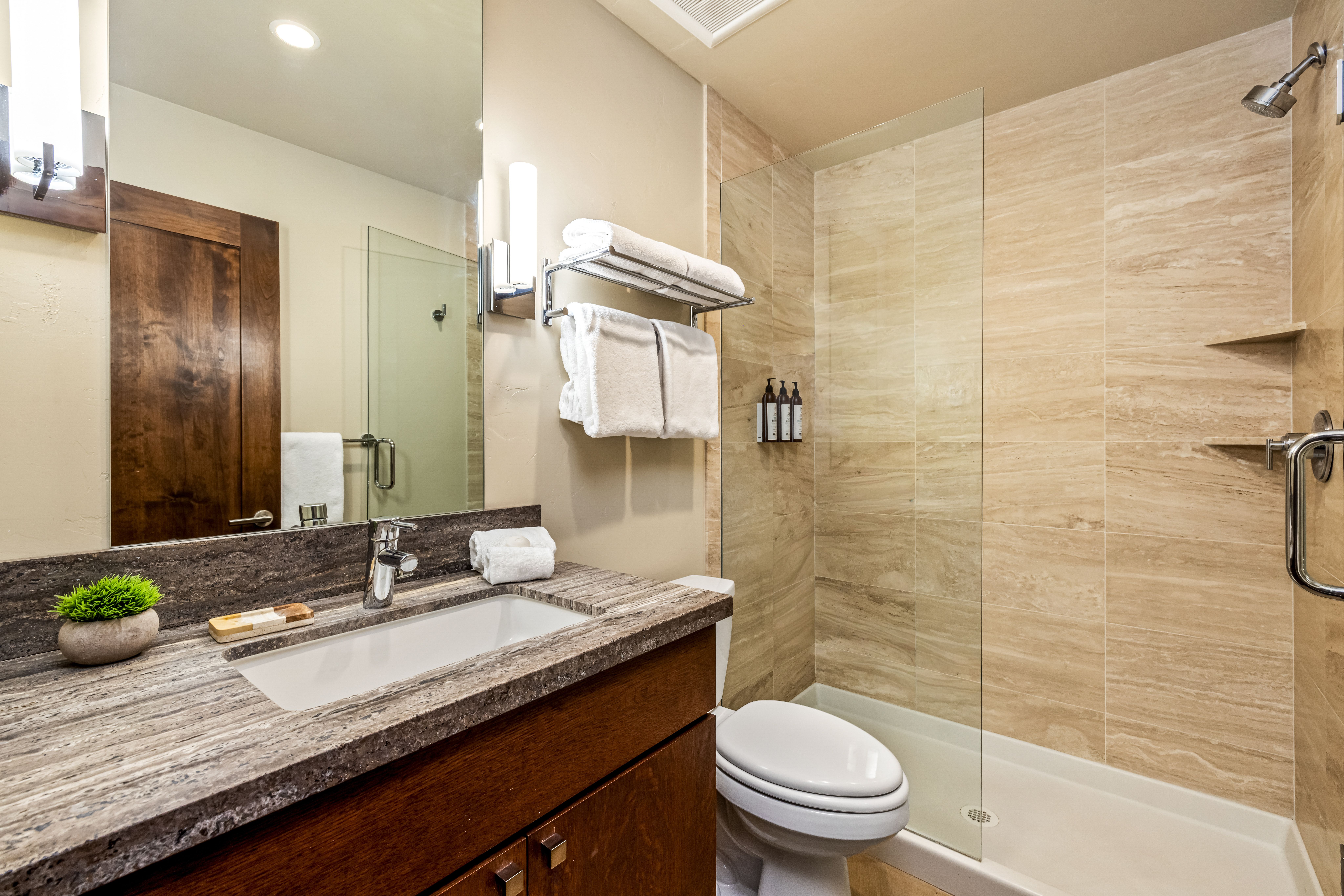 137 Benchmark Road Unit# 518