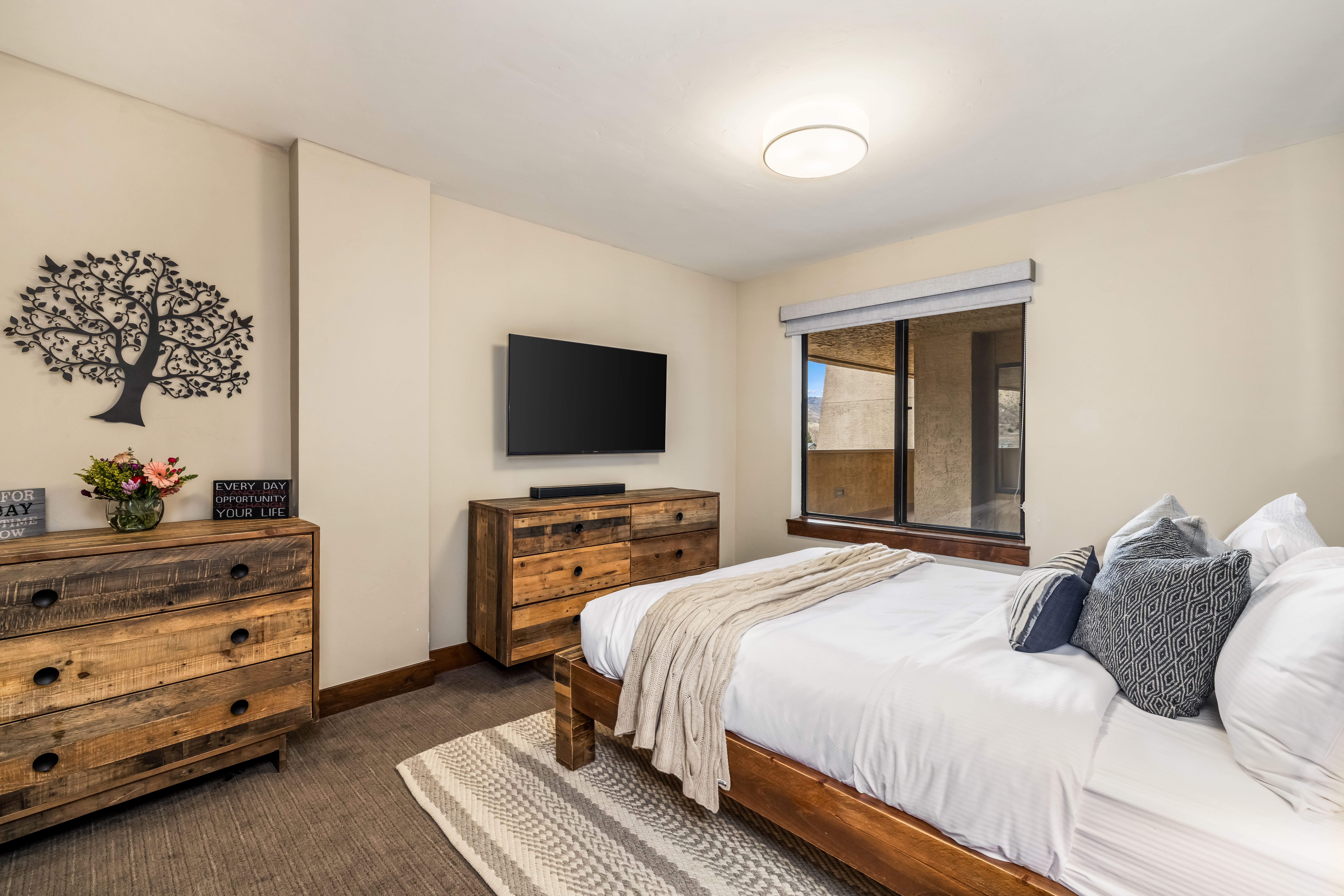 137 Benchmark Road Unit# 518