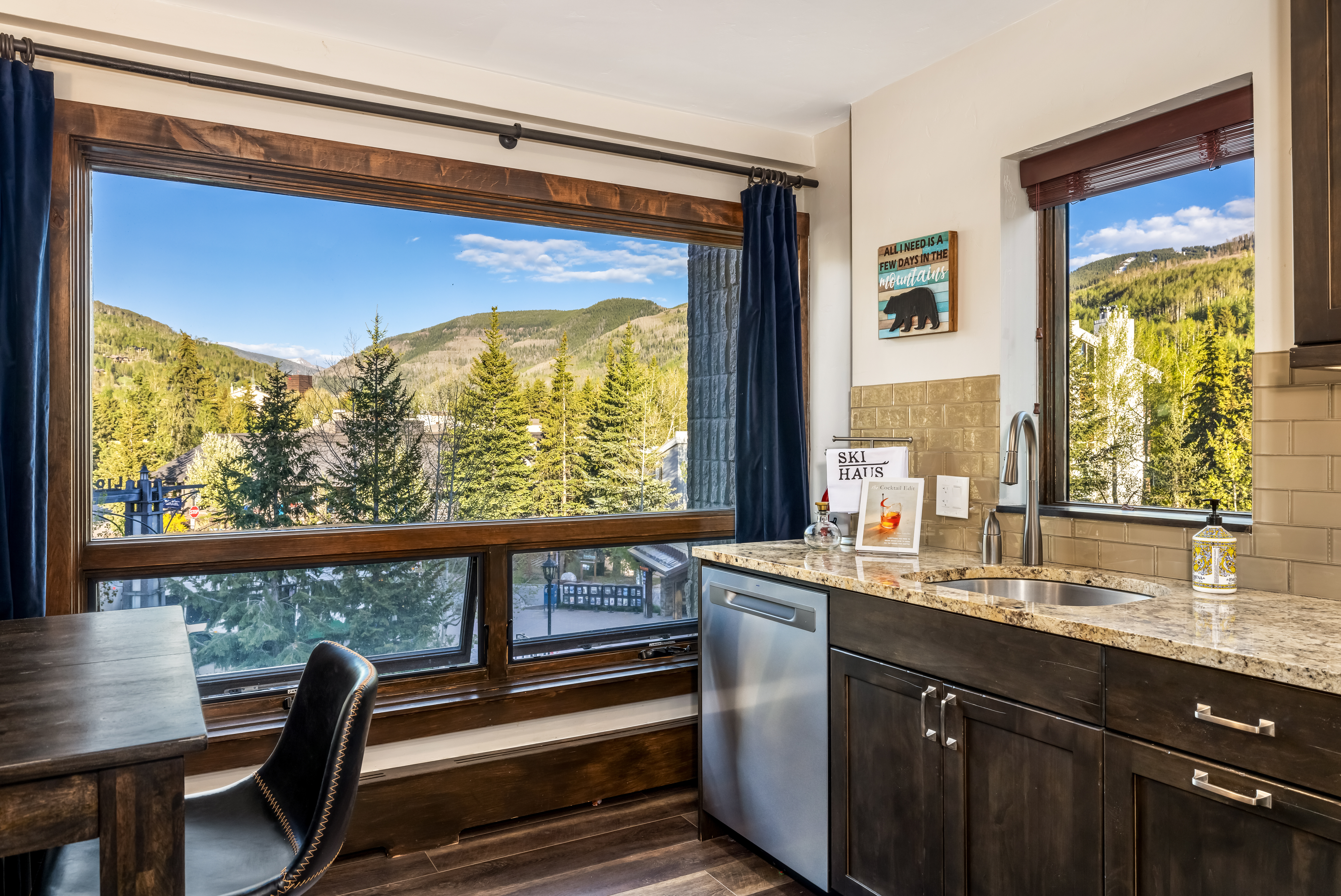 521 E Lionshead Circle Unit# # 405