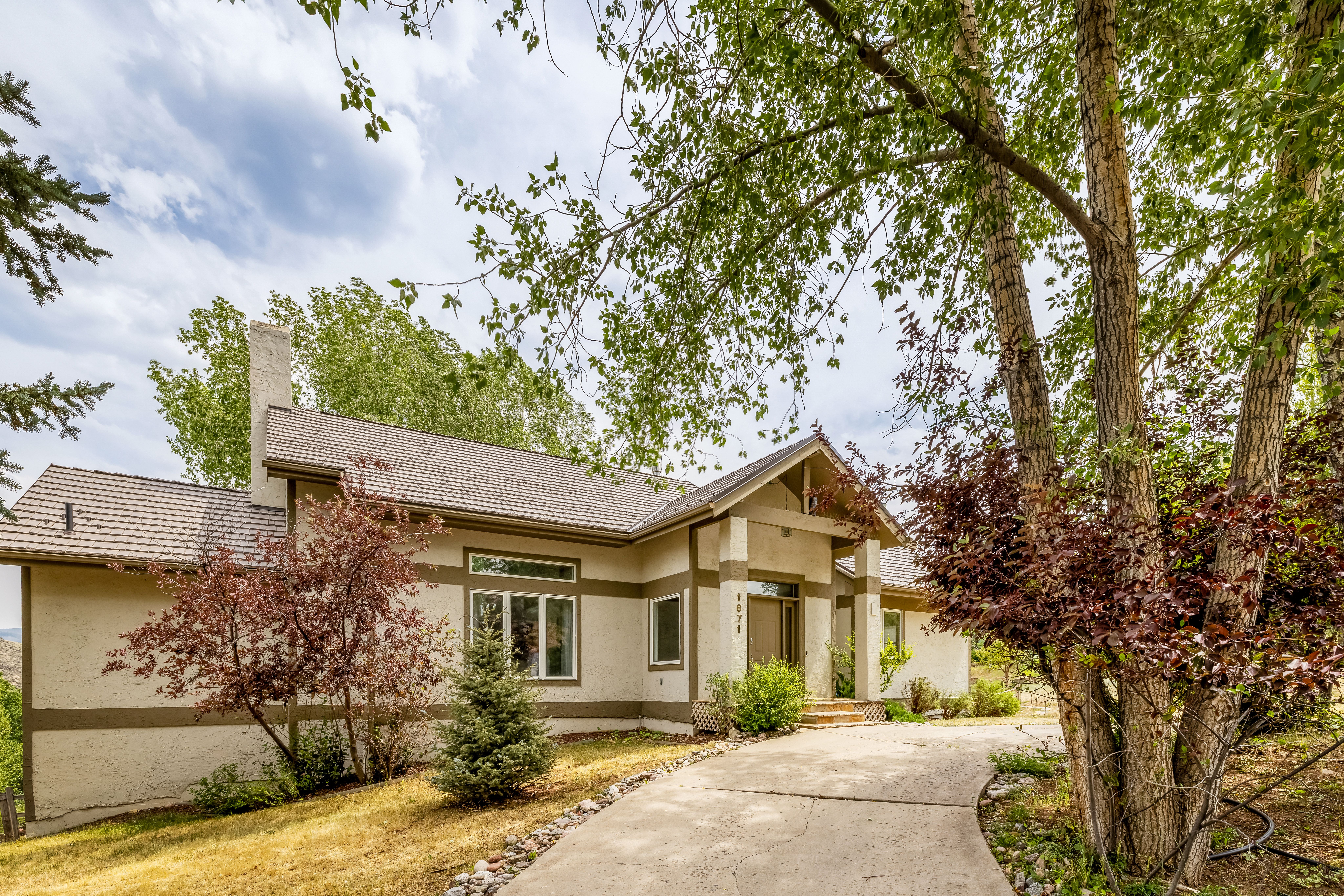 1671 Winslow Road