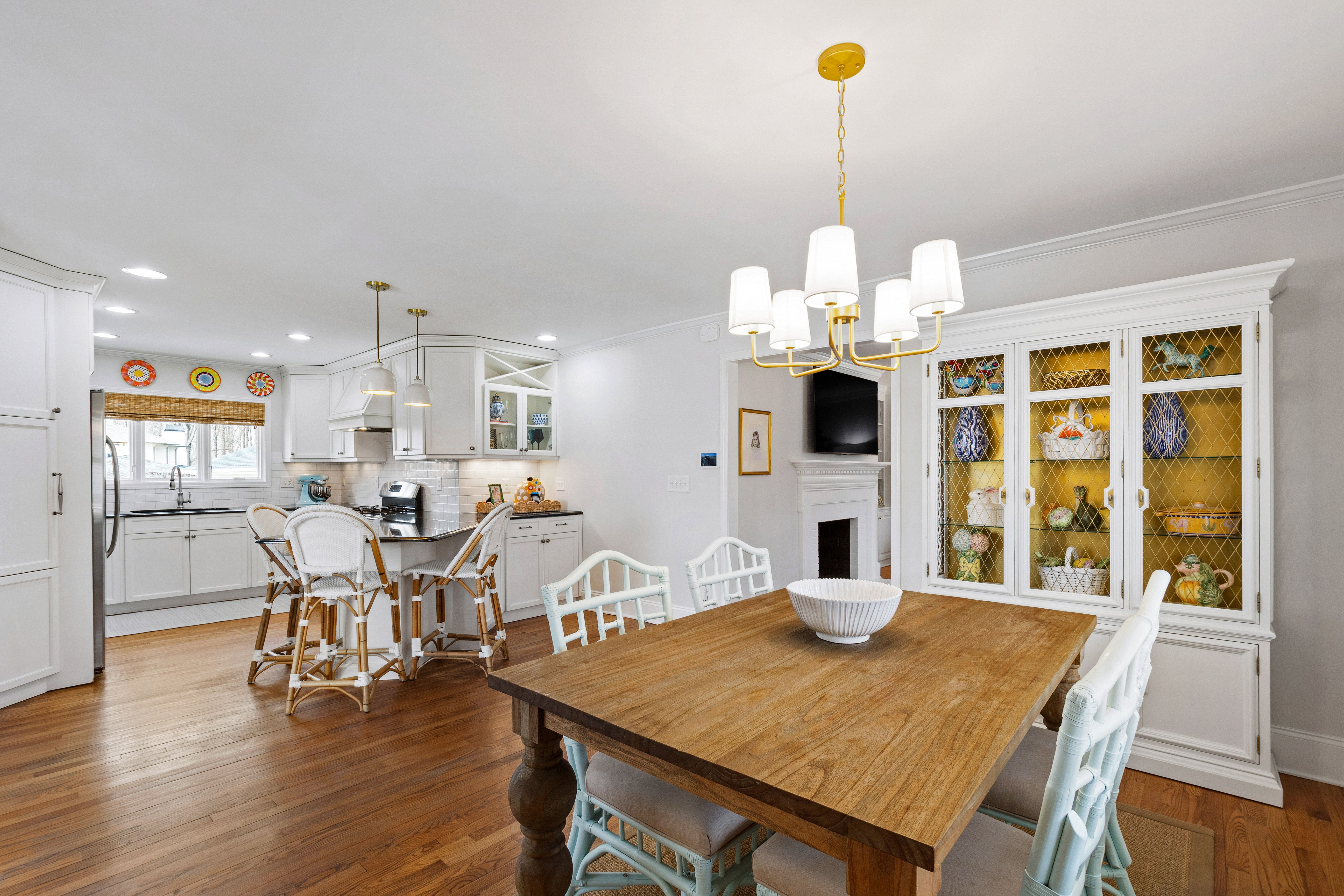 2139 Ridge Road 