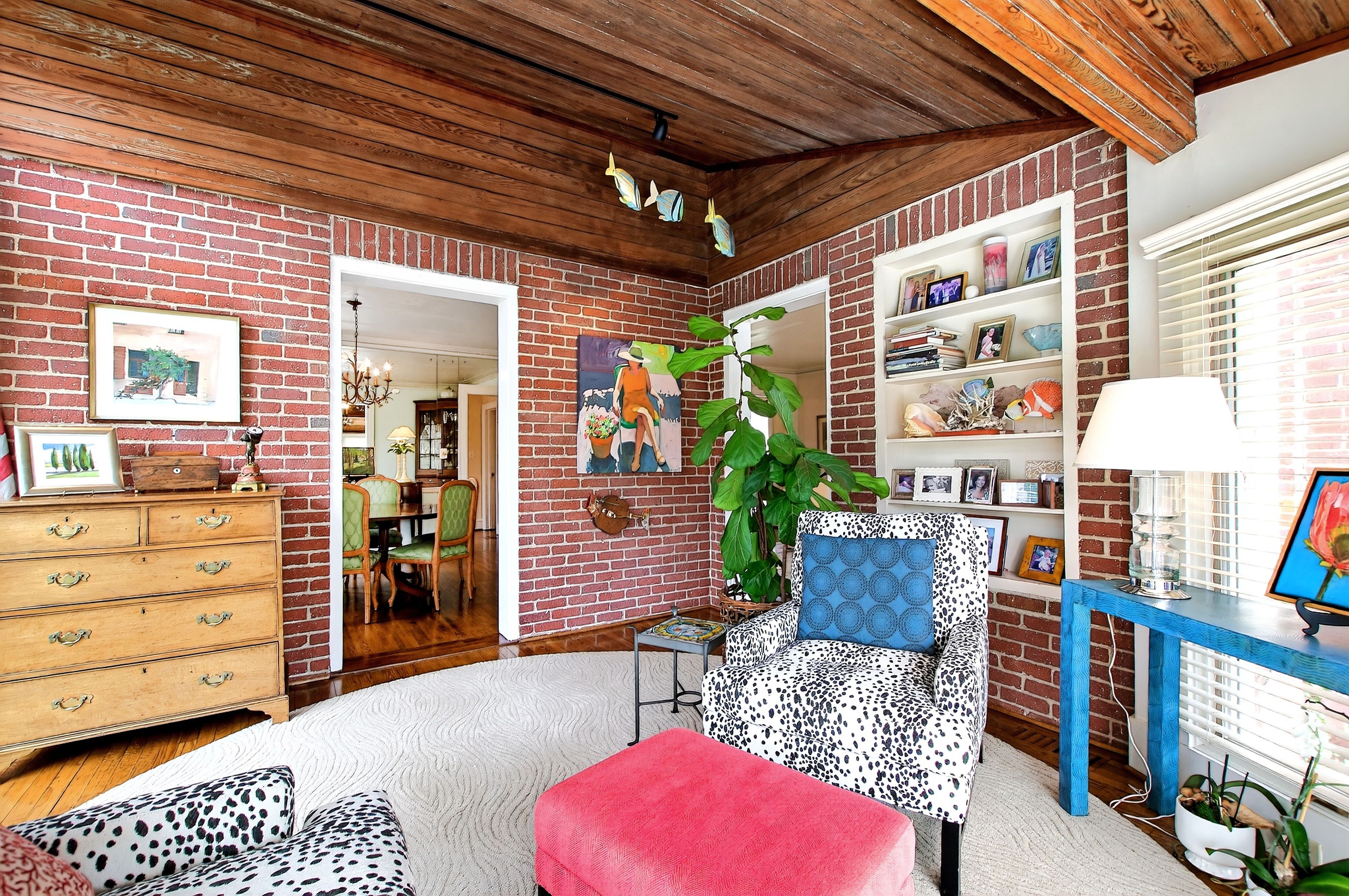 223 Hillcrest Circle 