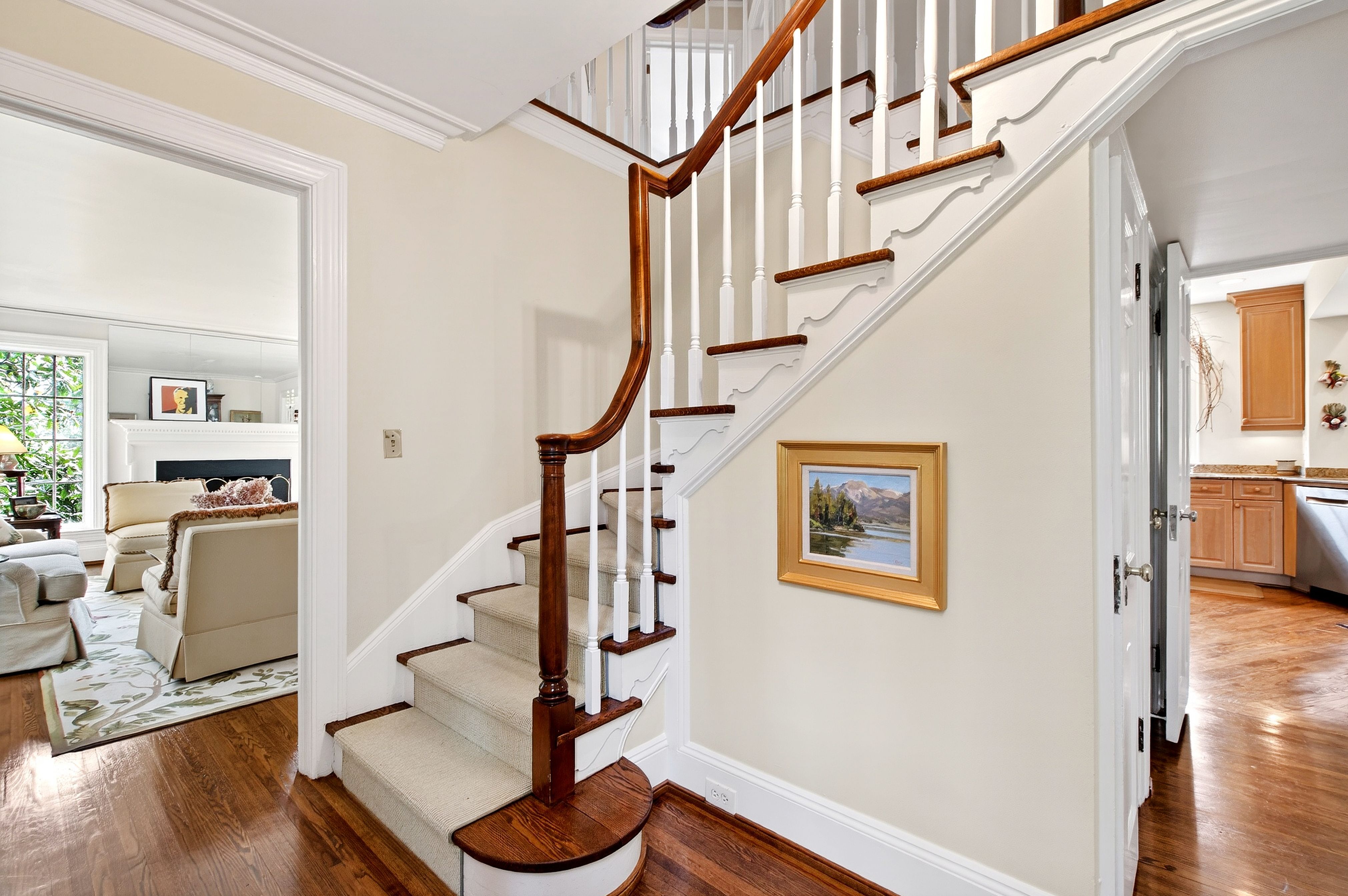 223 Hillcrest Circle 