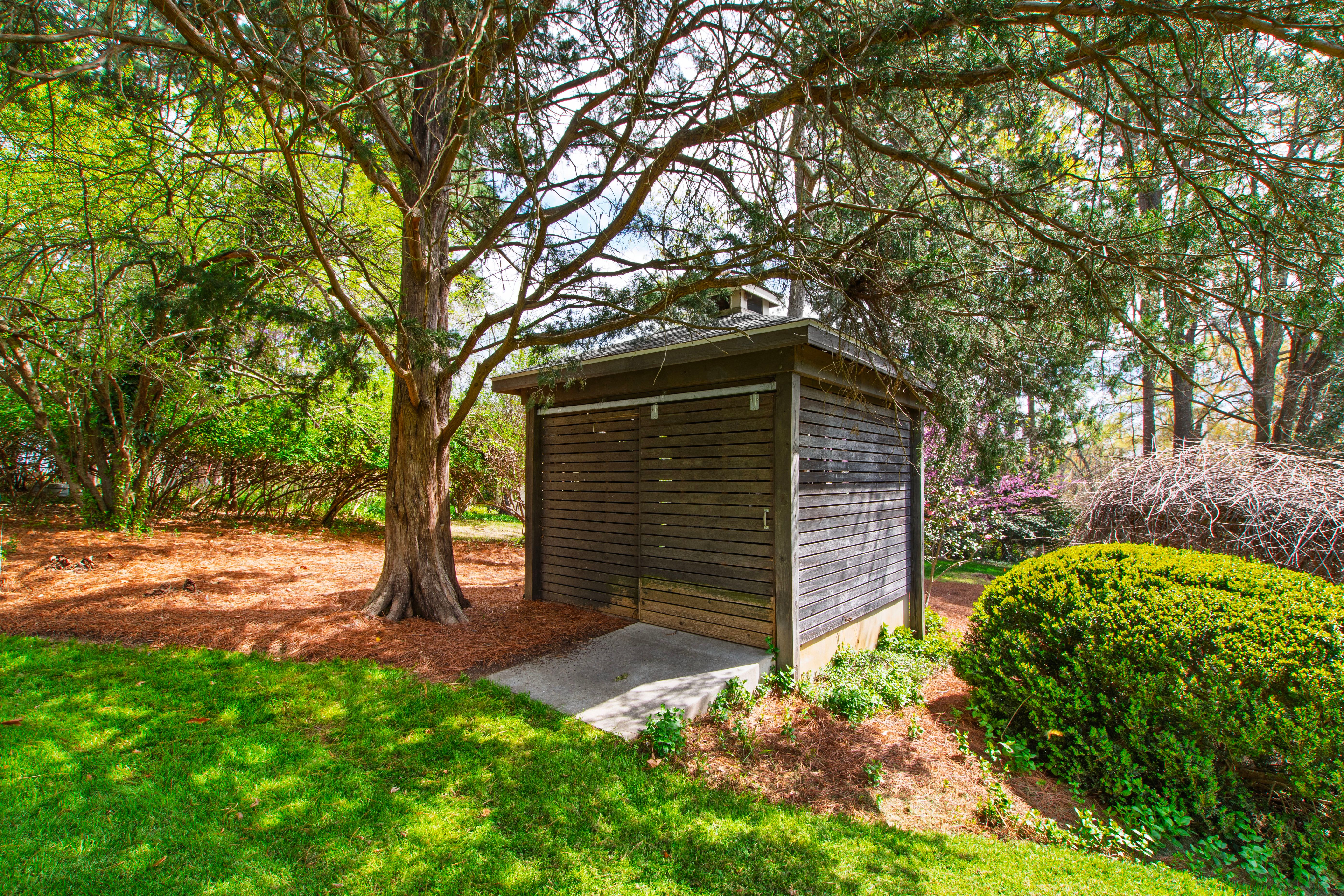 223 Hillcrest Circle 