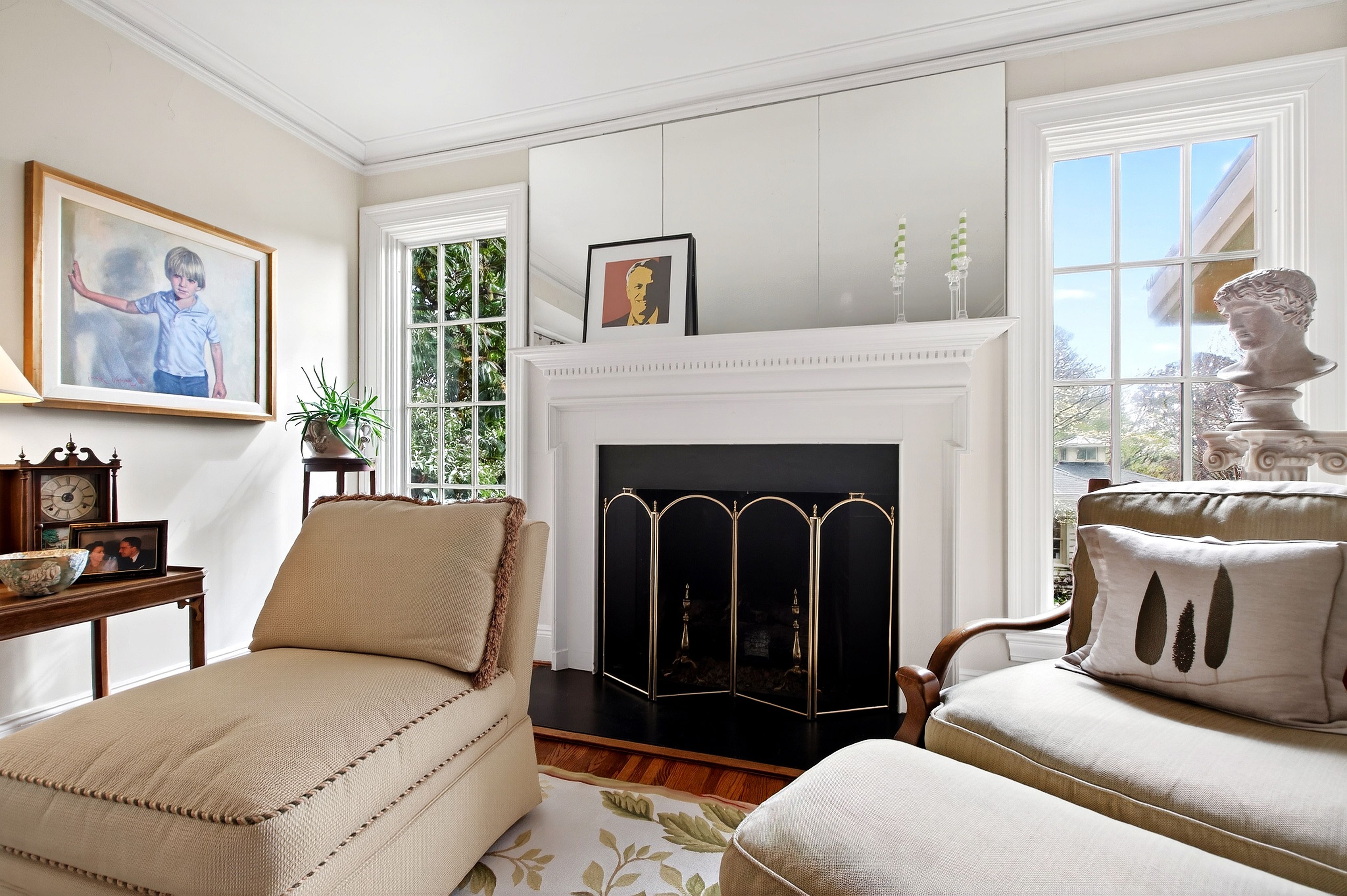 223 Hillcrest Circle 