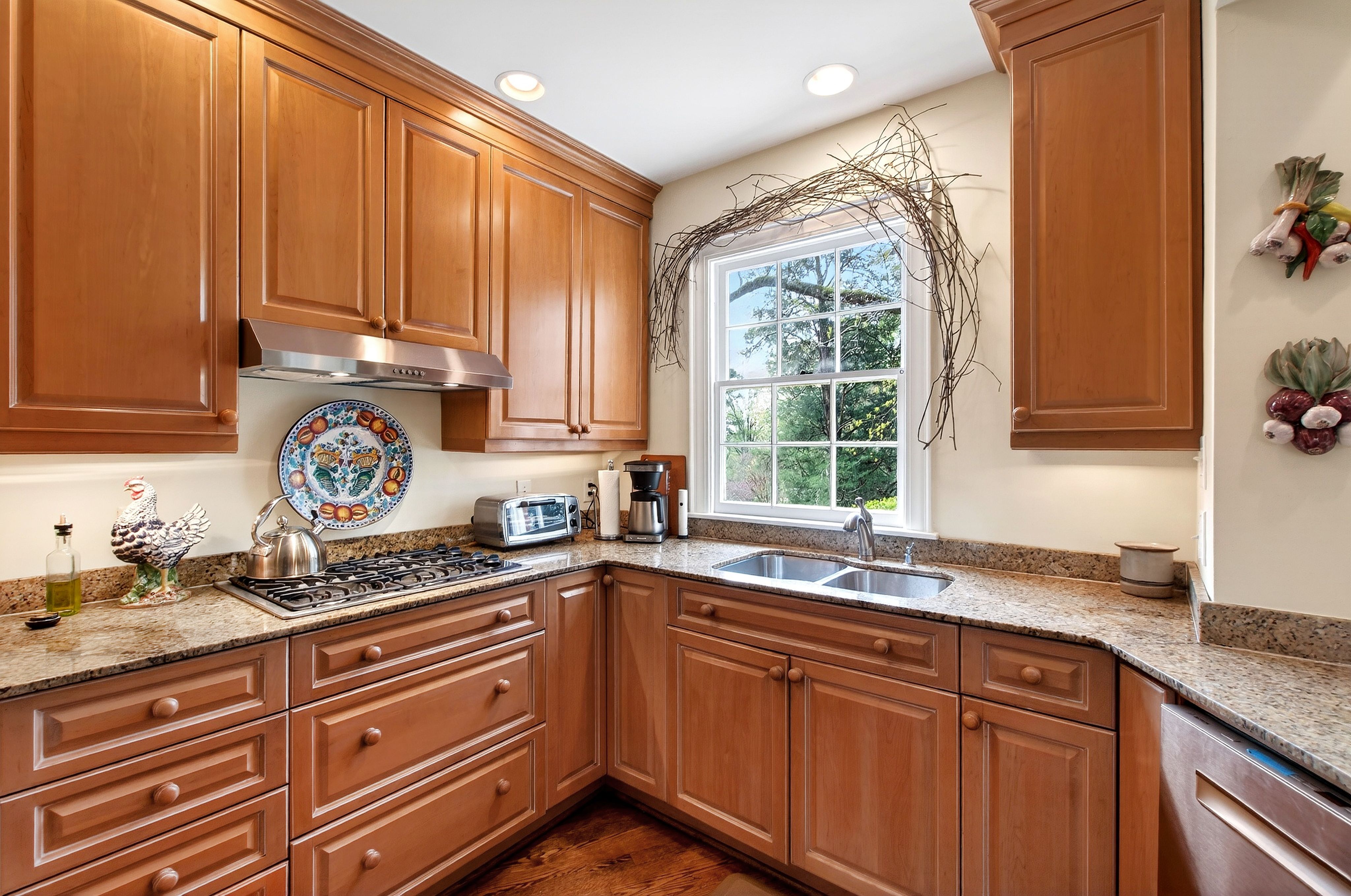 223 Hillcrest Circle 