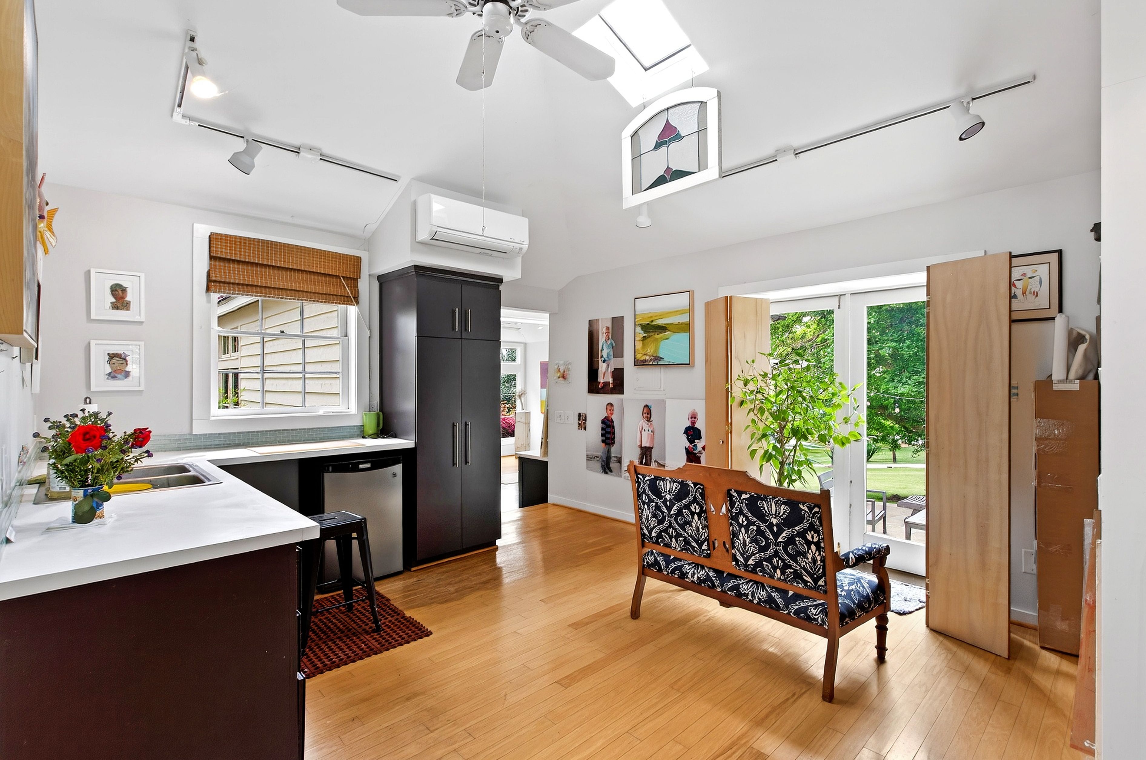 223 Hillcrest Circle 