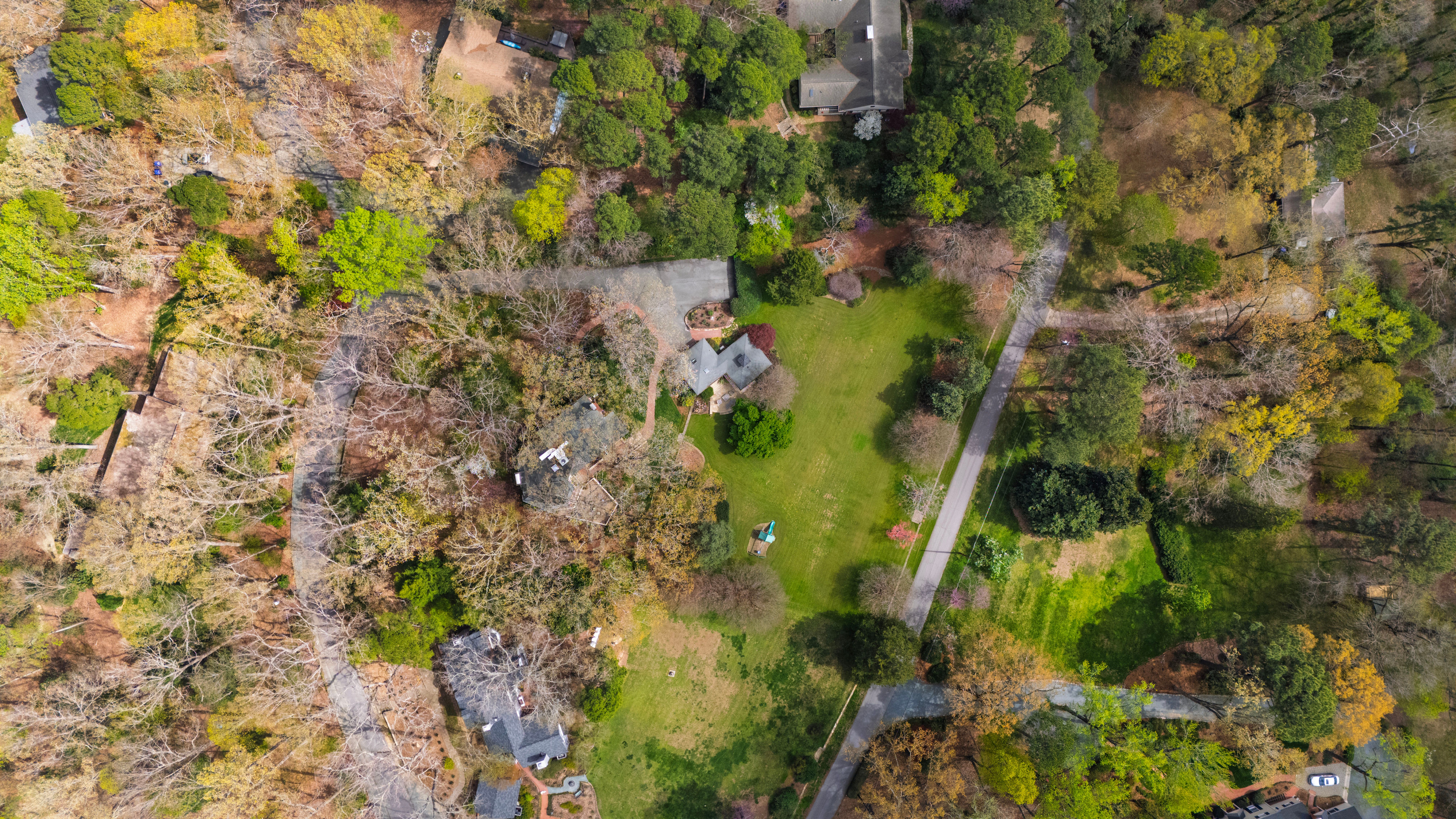 223 Hillcrest Circle 