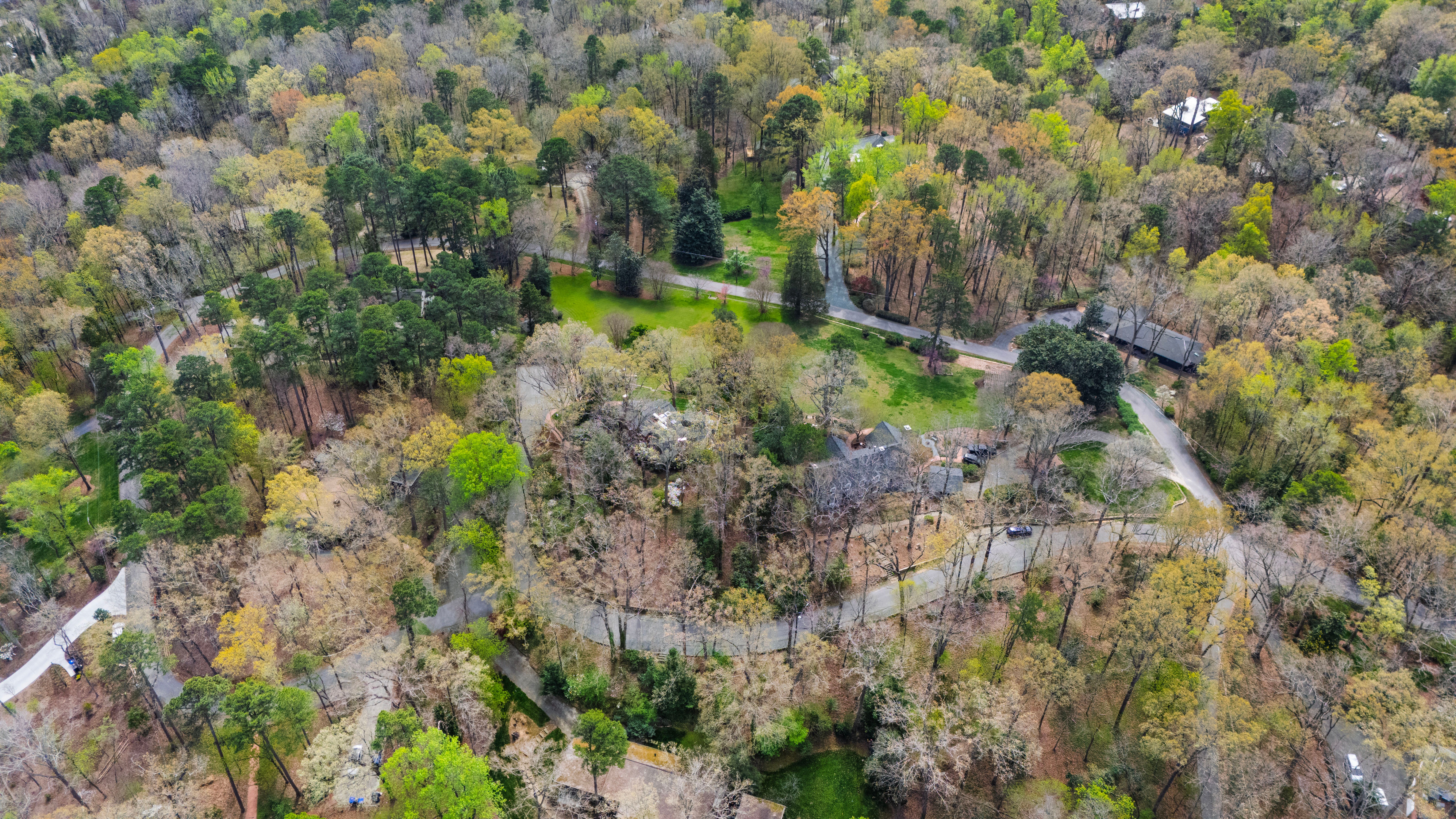 223 Hillcrest Circle 