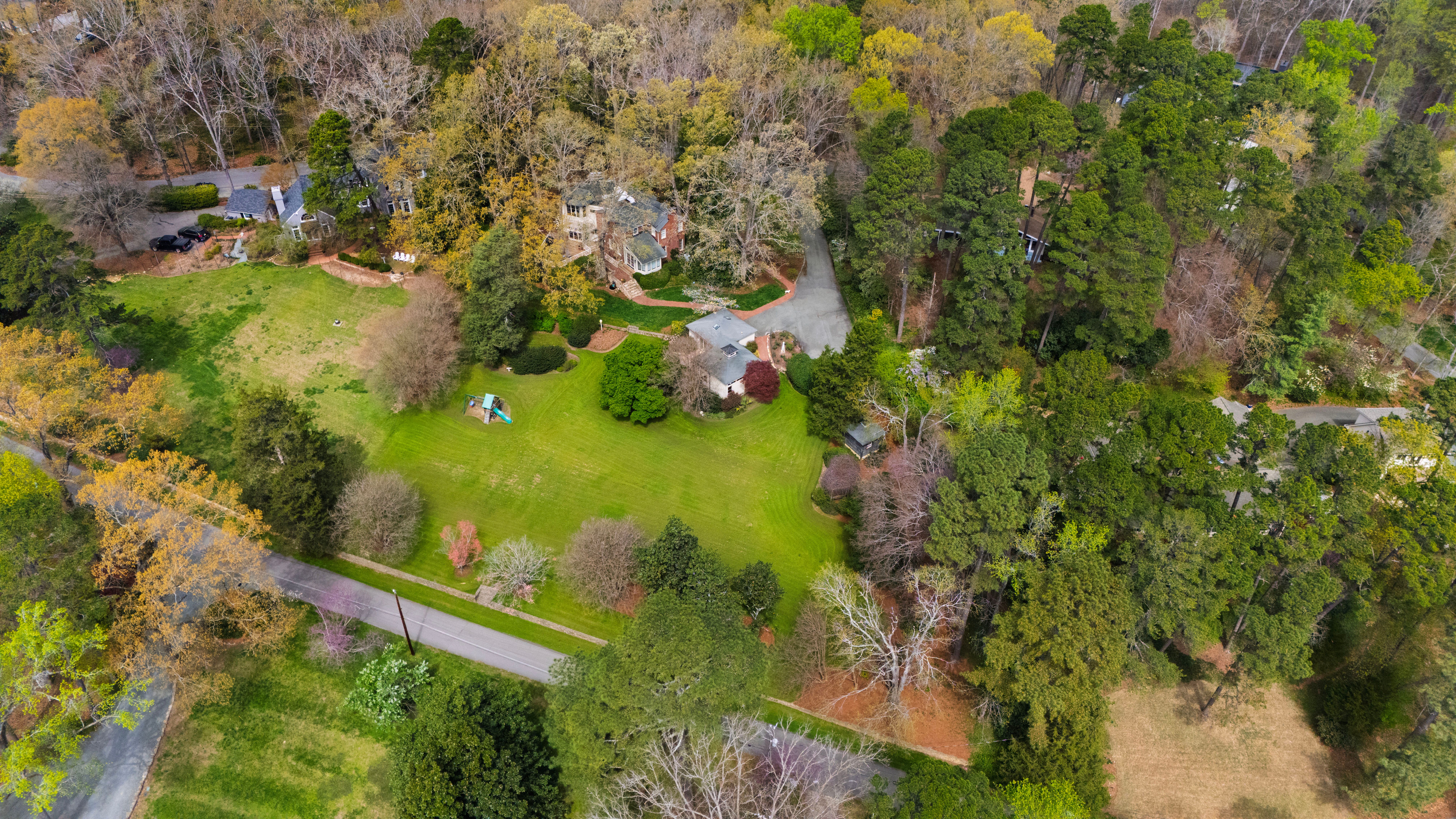 223 Hillcrest Circle 