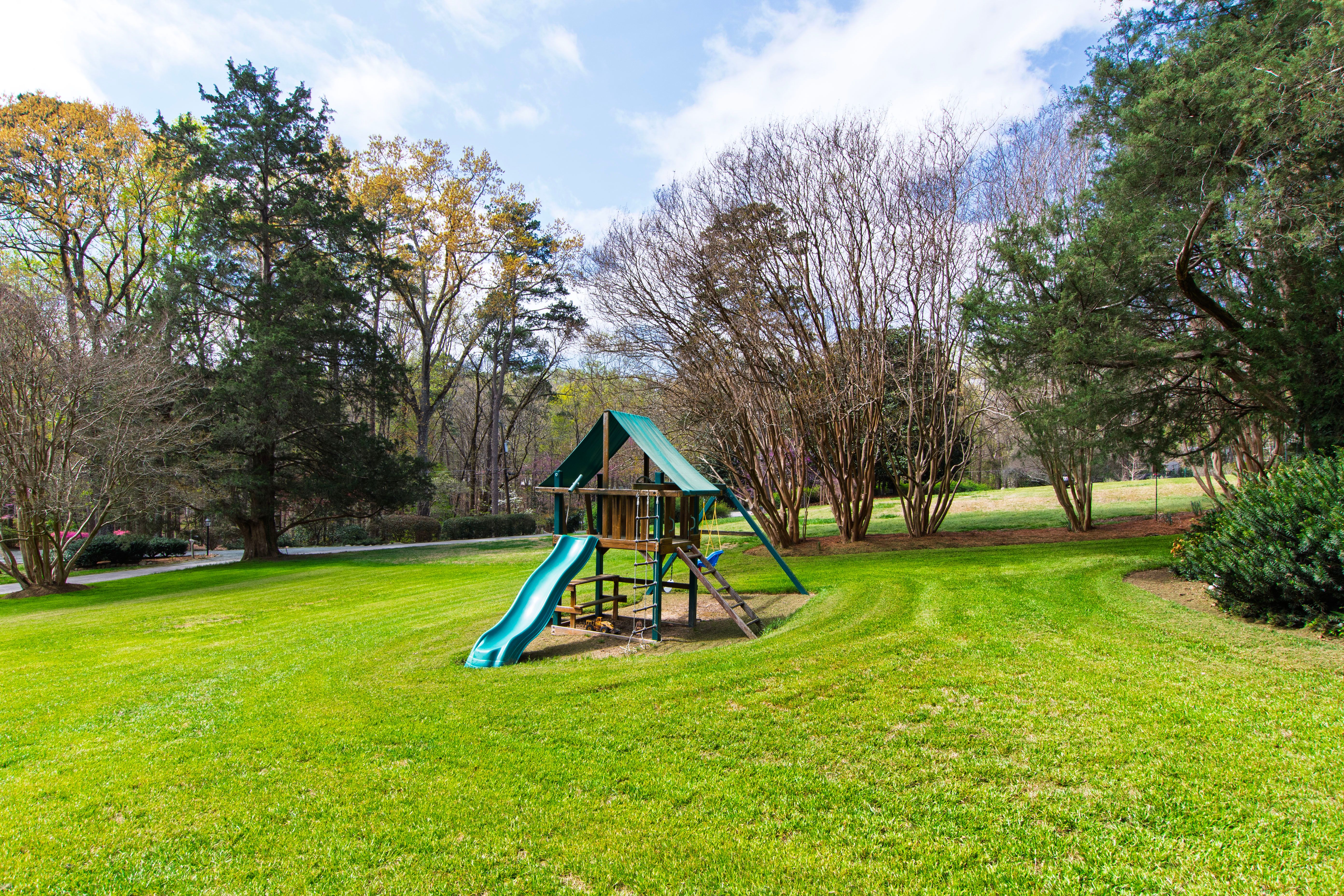 223 Hillcrest Circle 