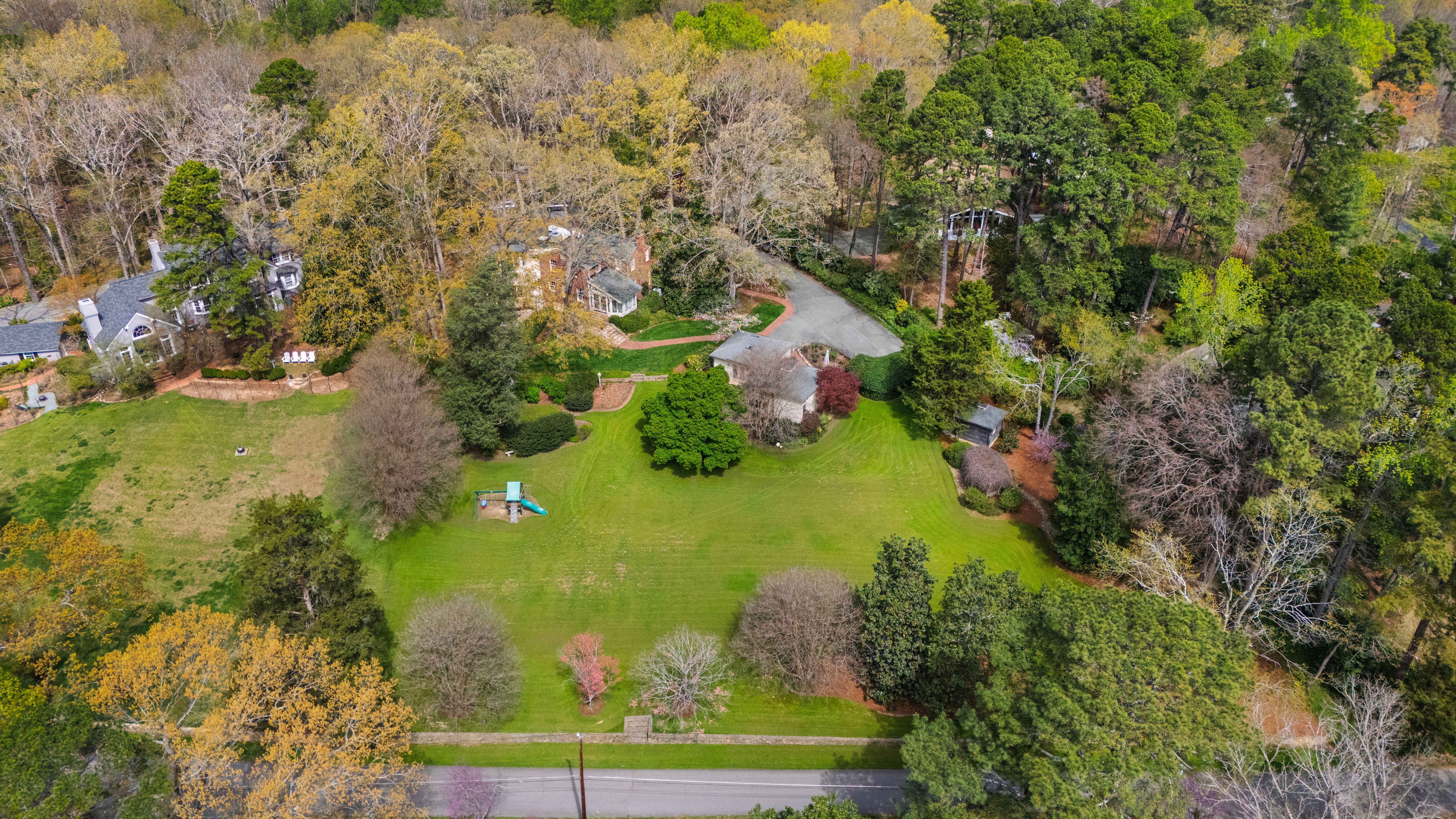 223 Hillcrest Circle 