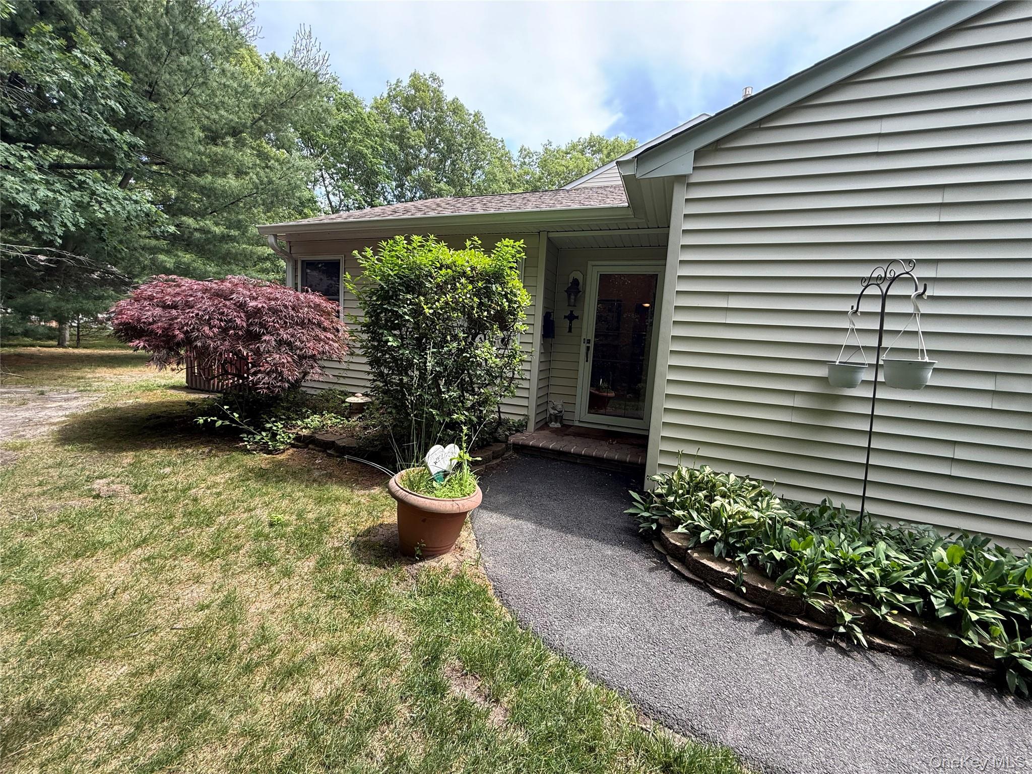 64 Cobbleridge Lane