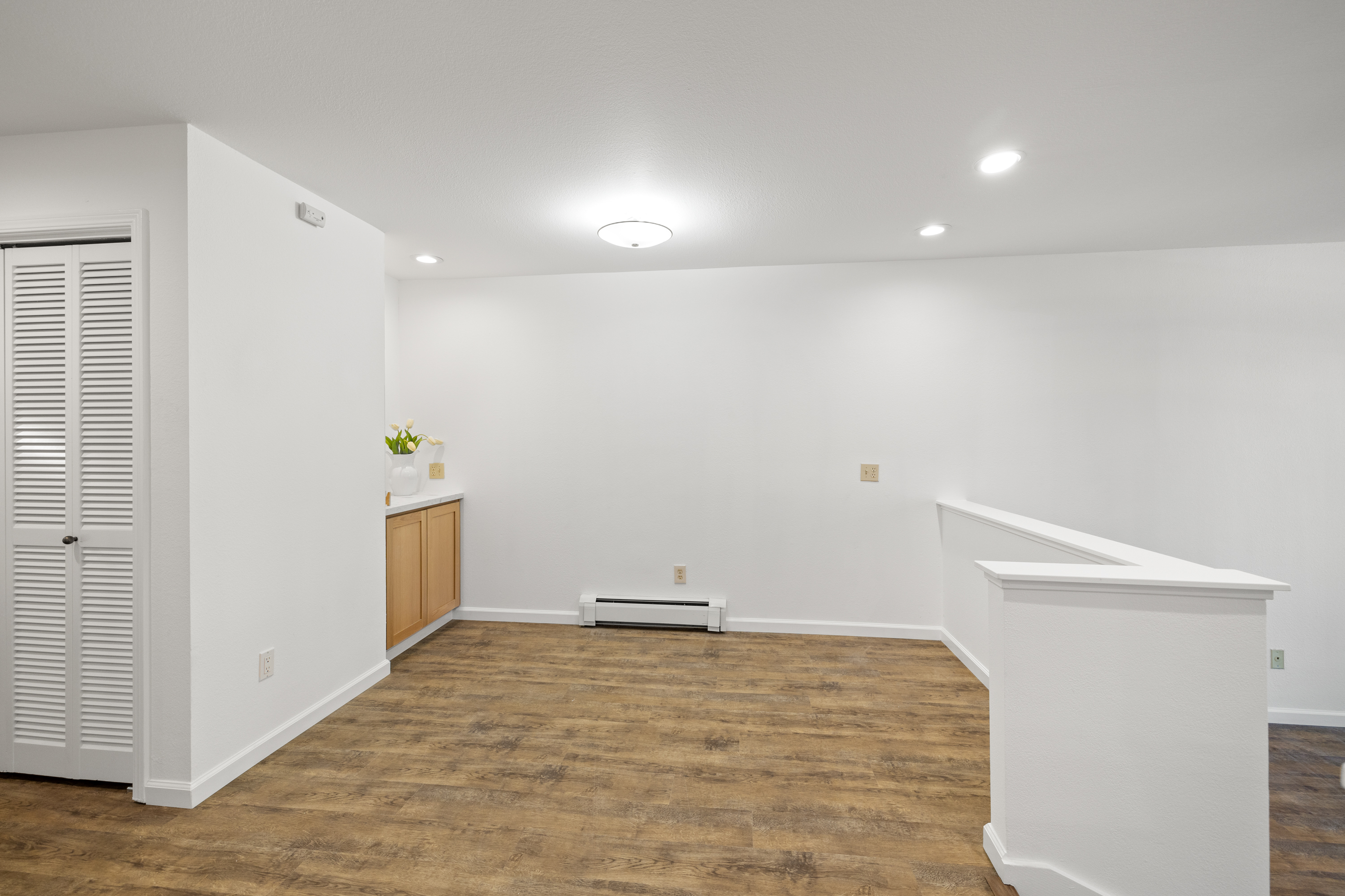 144 Village Blvd #83 