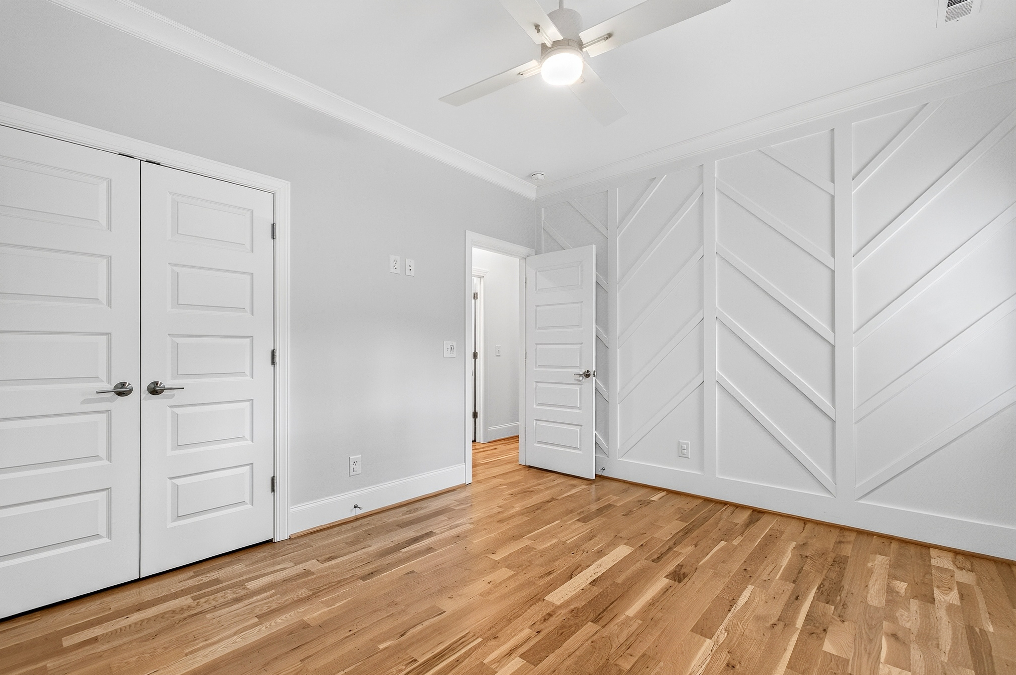 911 Canterbury Road 