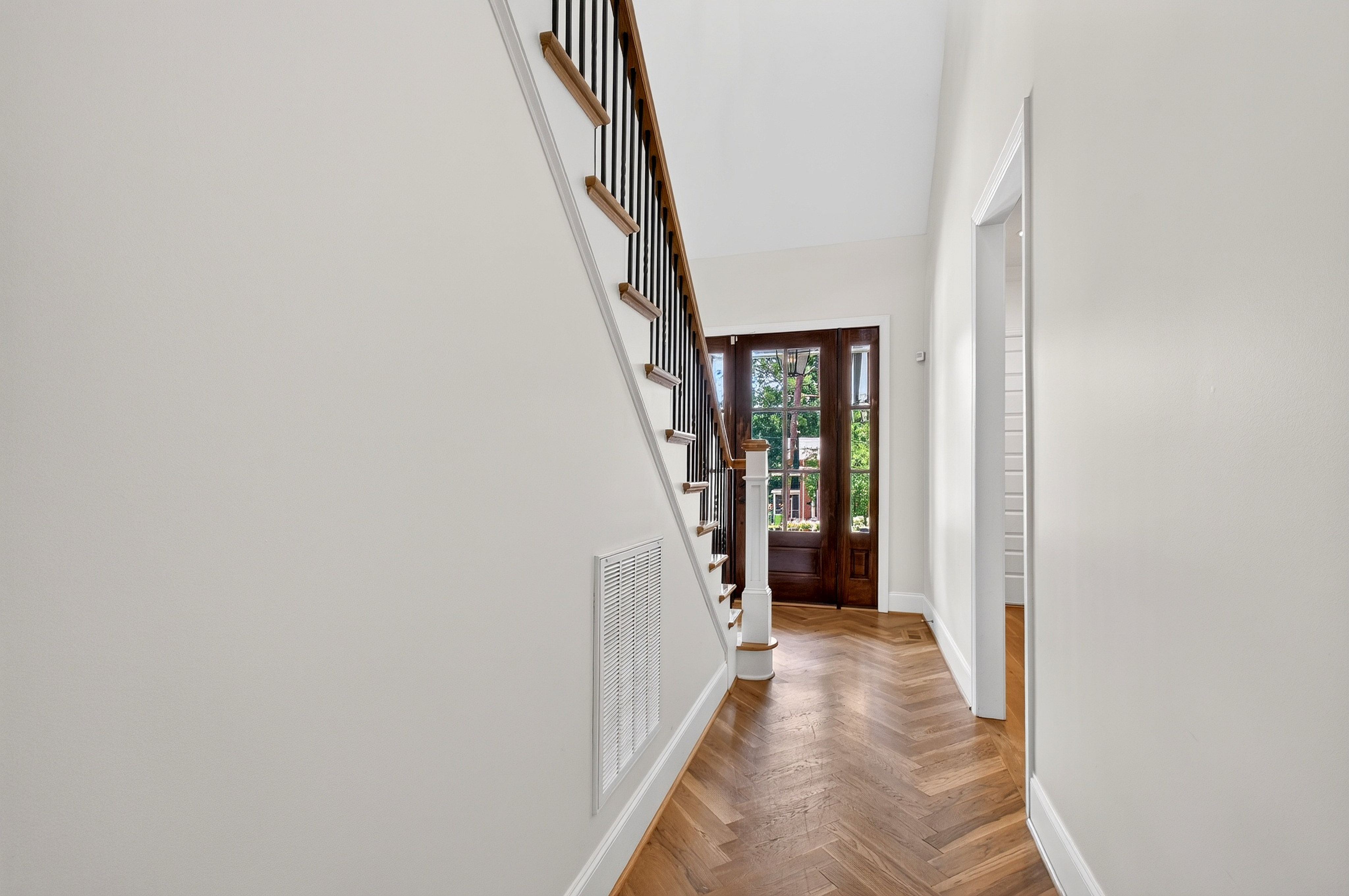 911 Canterbury Road 