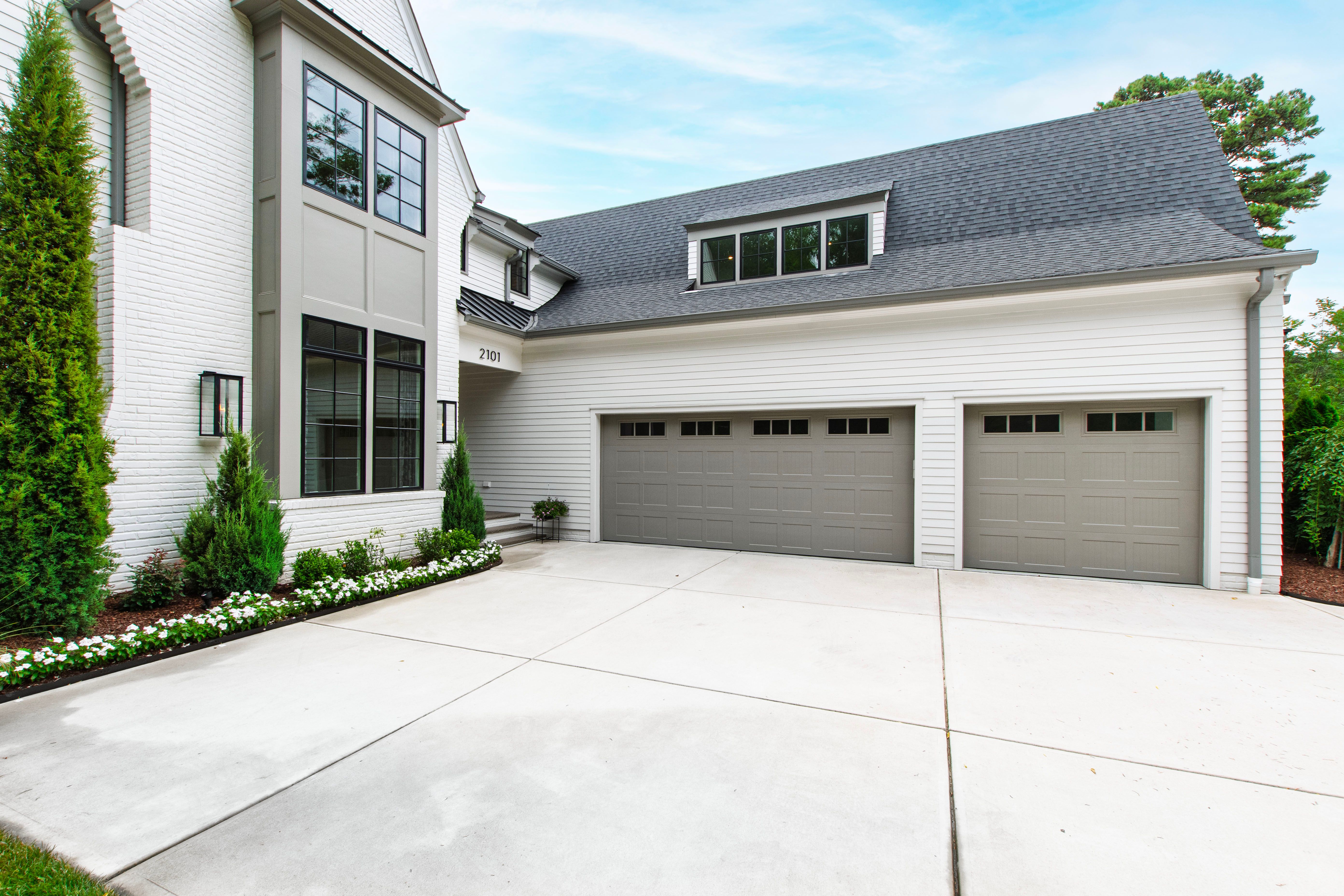 2101 Gresham Lake Road 