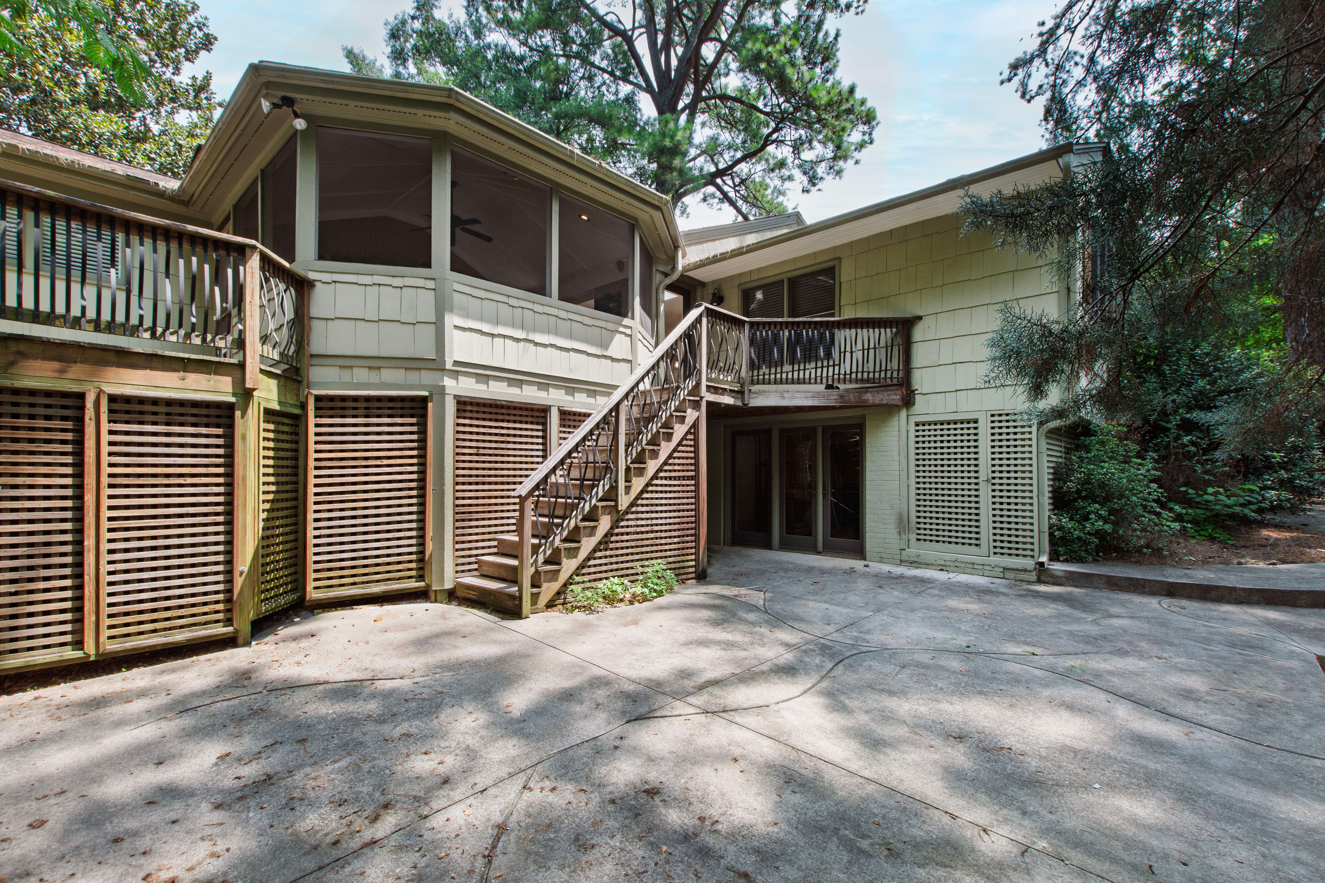 1321 Hathaway Road 