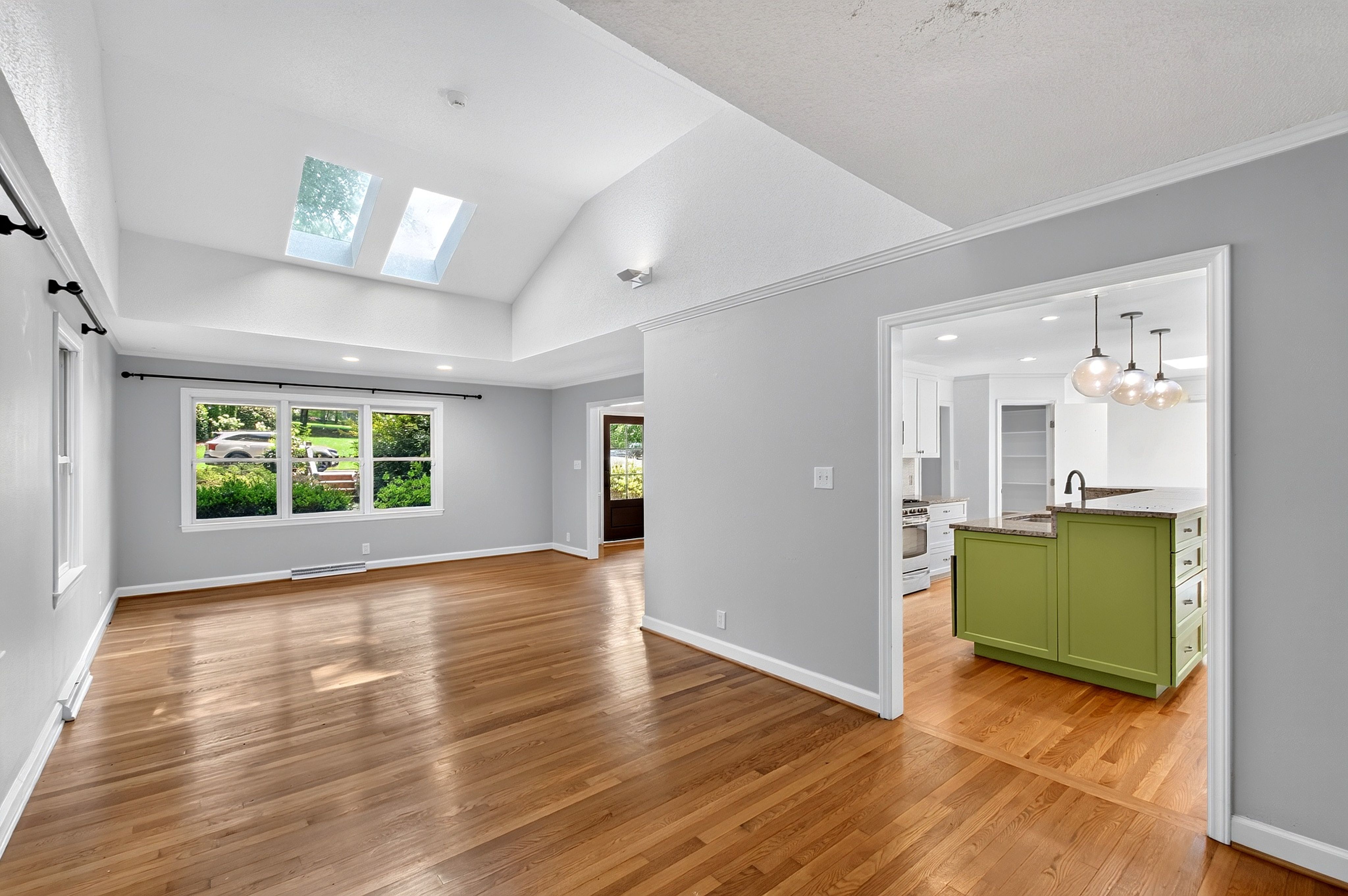 1321 Hathaway Road 