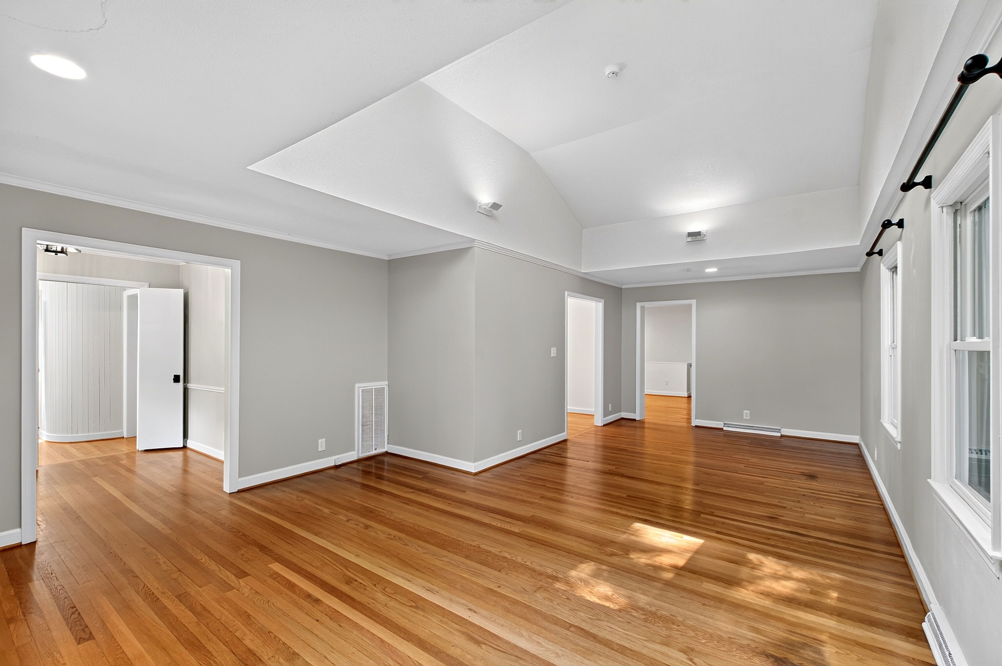 1321 Hathaway Road 